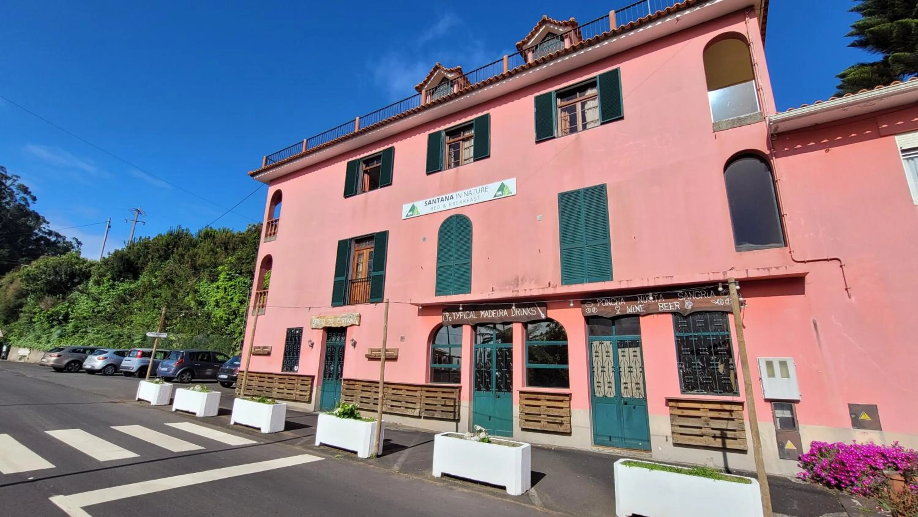 Property building in Sleep and Go in Santana in Nature B&B