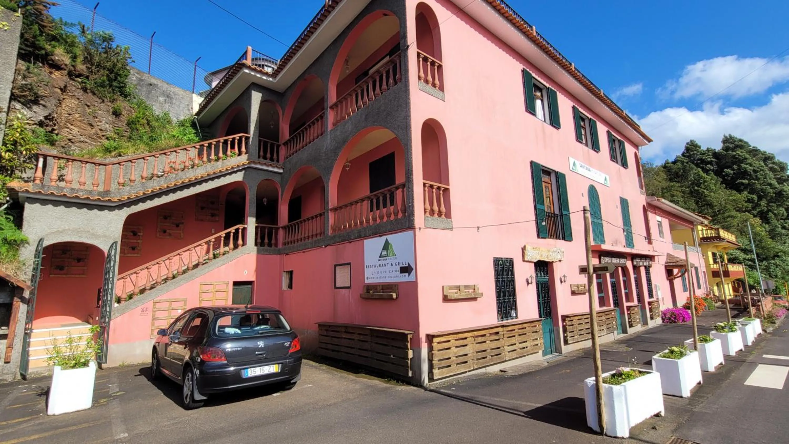 Property building in Sleep and Go in Santana in Nature B&B
