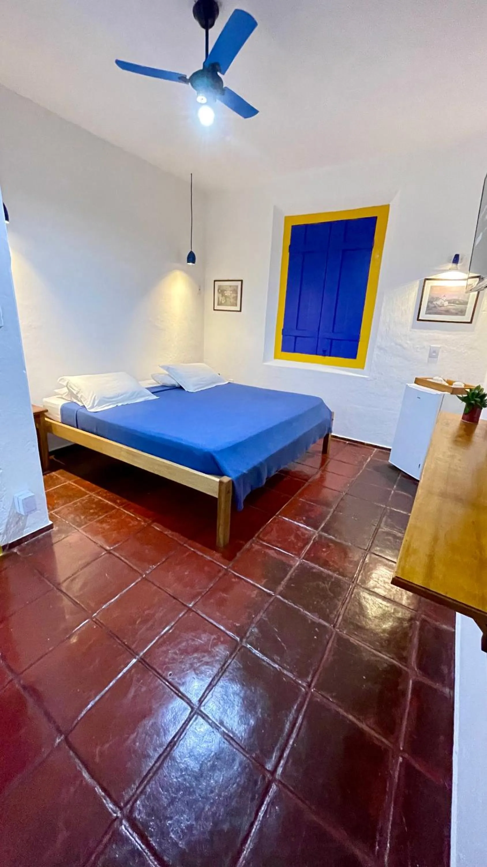 Photo of the whole room, Bed in Café e Prosa Centro Histórico