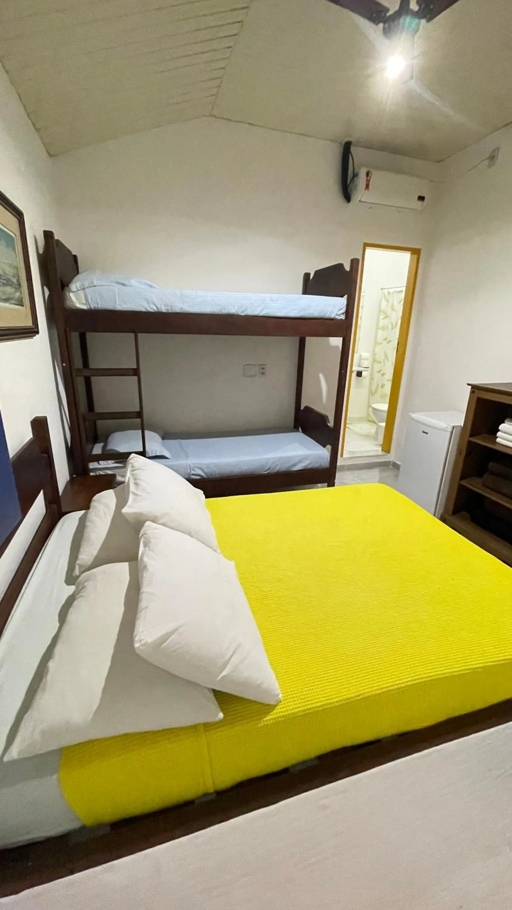 Photo of the whole room, Bed in Café e Prosa Centro Histórico