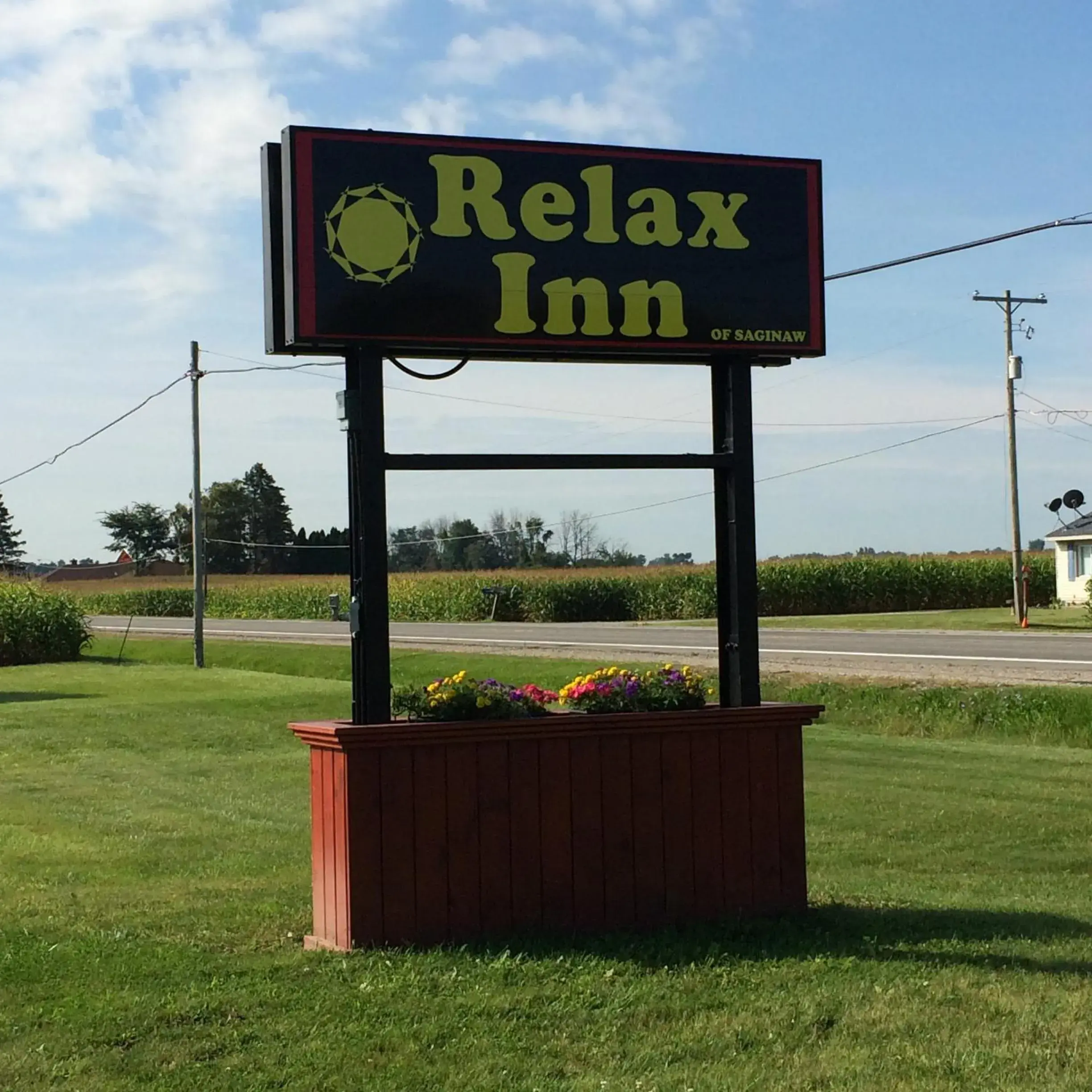 Facade/entrance in Relax Inn - Saginaw Facade/entrance in Relax Inn - Saginaw