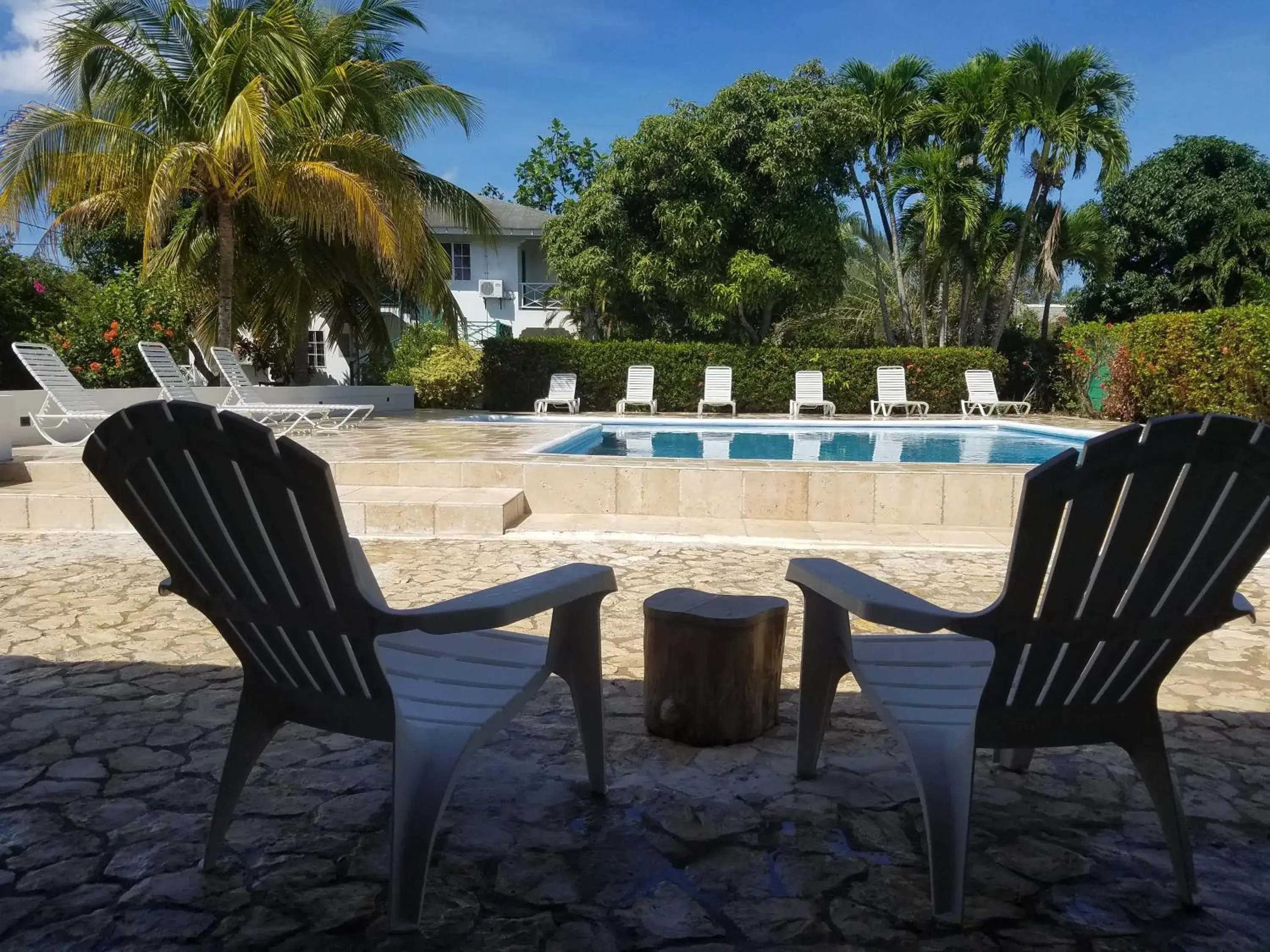 Pool view in White Sands Negril Pool view in White Sands Negril