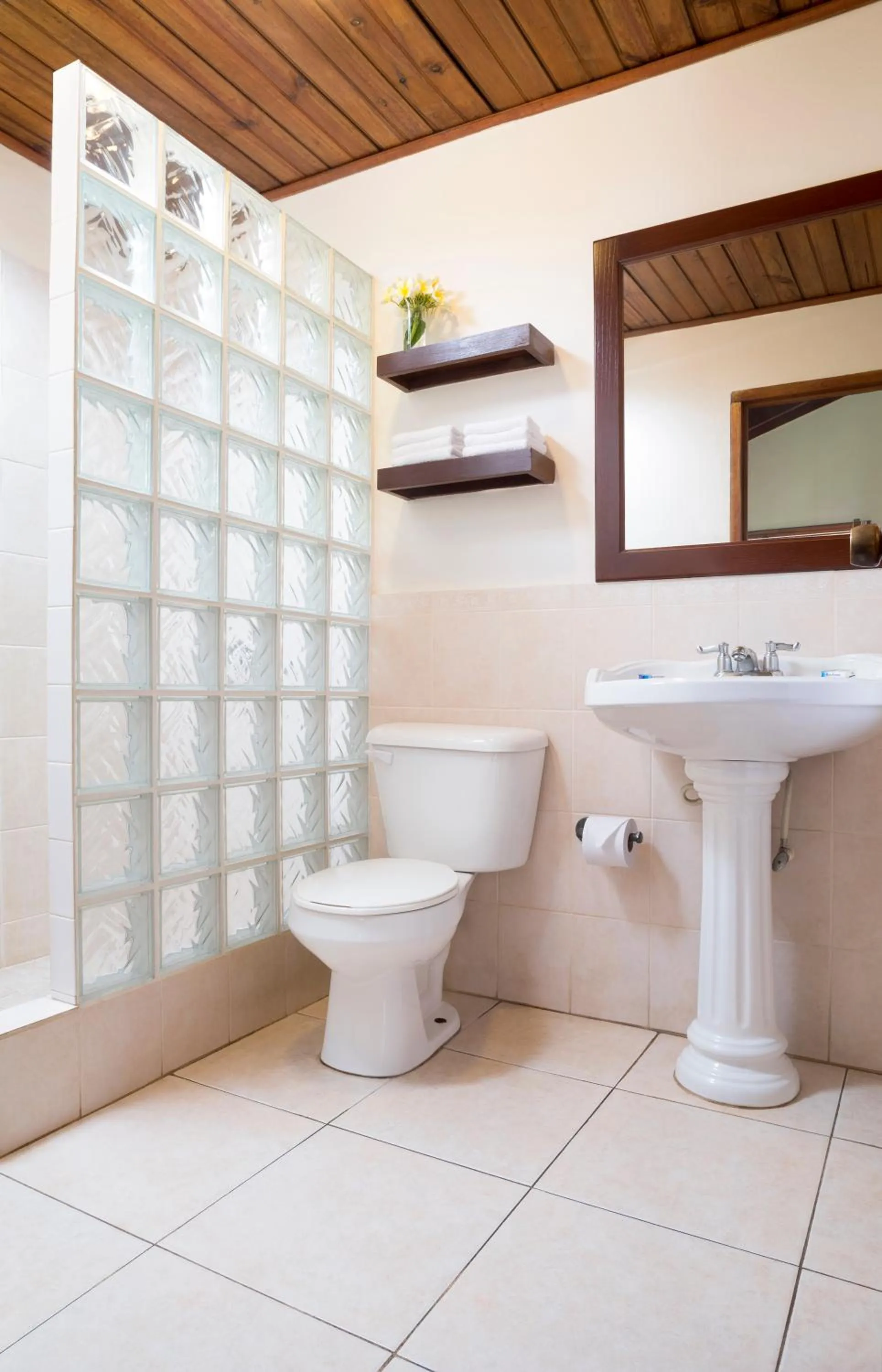 Bathroom in White Sands Negril