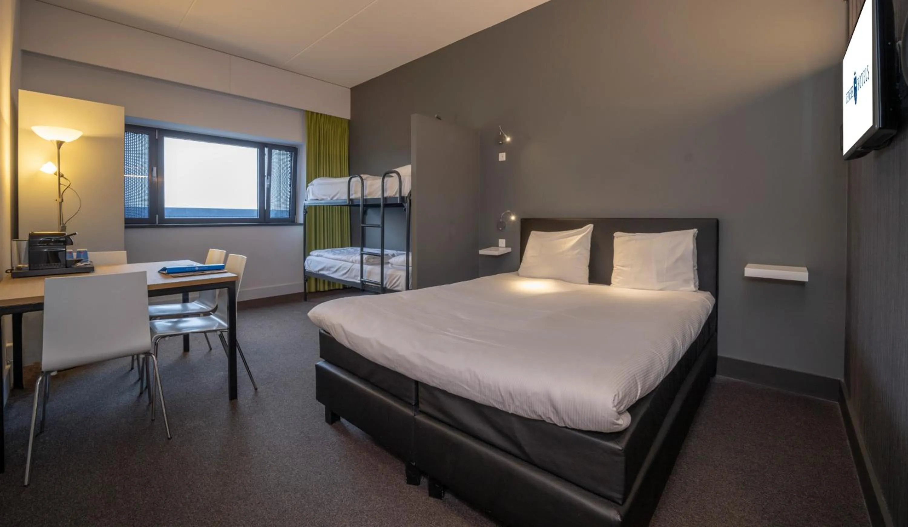 Bedroom, Bed in Fletcher Wellness-Hotel Sittard
