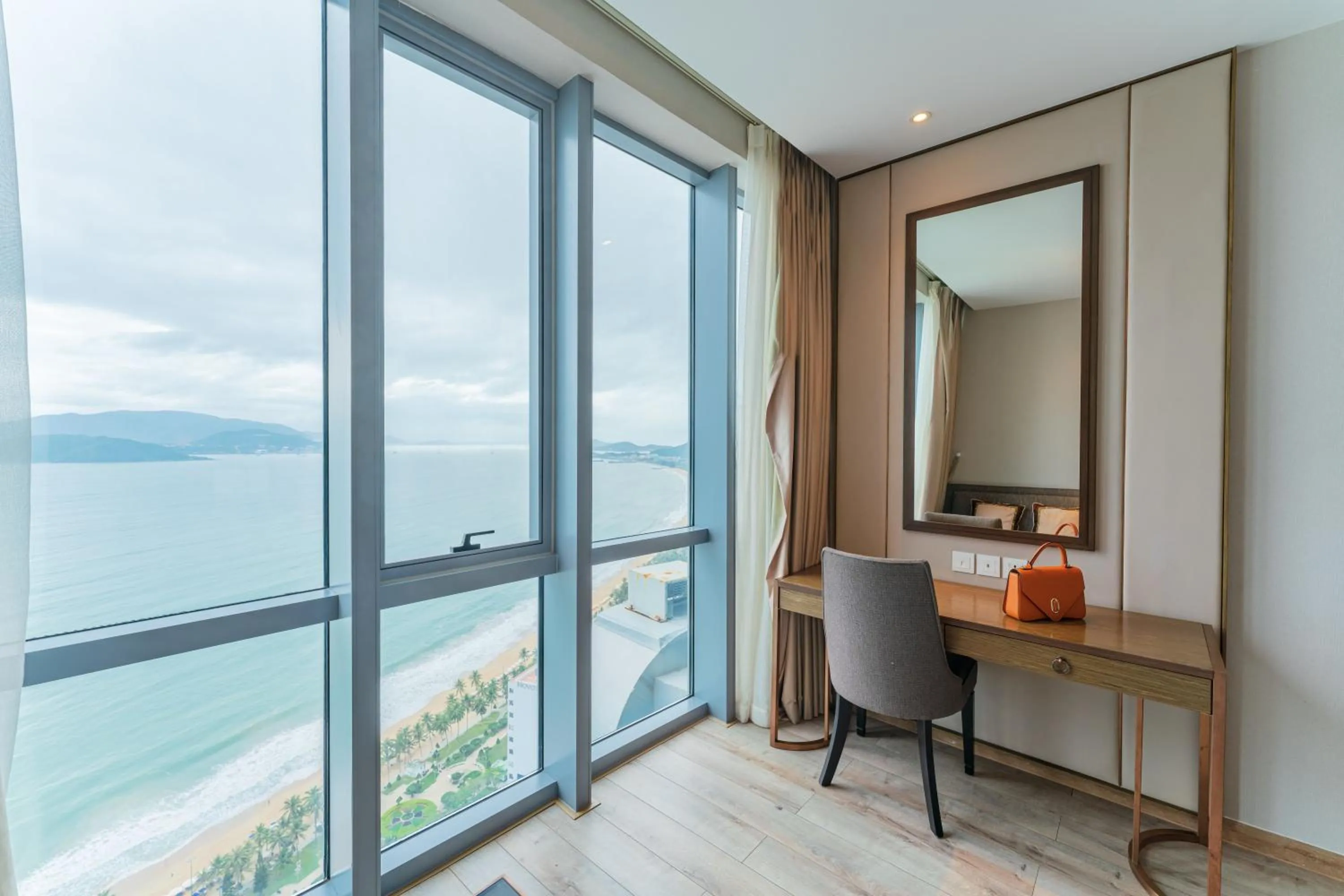 SeaHaven Panorama Nha Trang Superview Apartments
