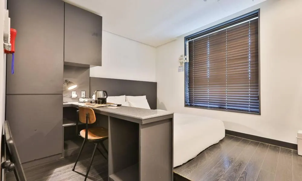 Jongro Makers X pretty Hotel