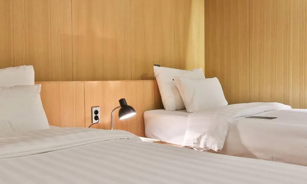 Jongro Makers X pretty Hotel