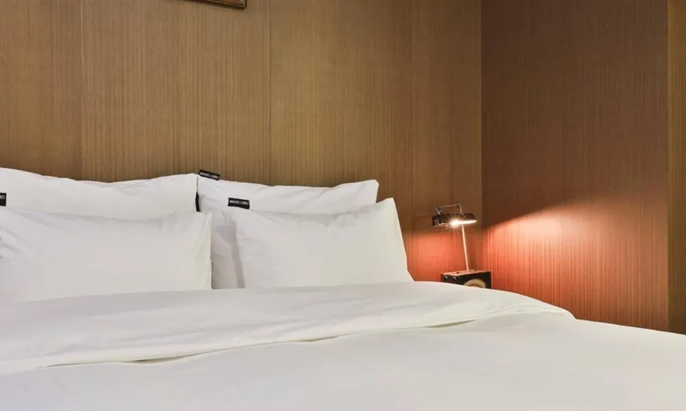 Jongro Makers X pretty Hotel