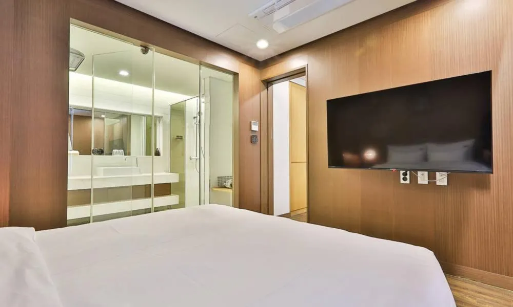 Jongro Makers X pretty Hotel