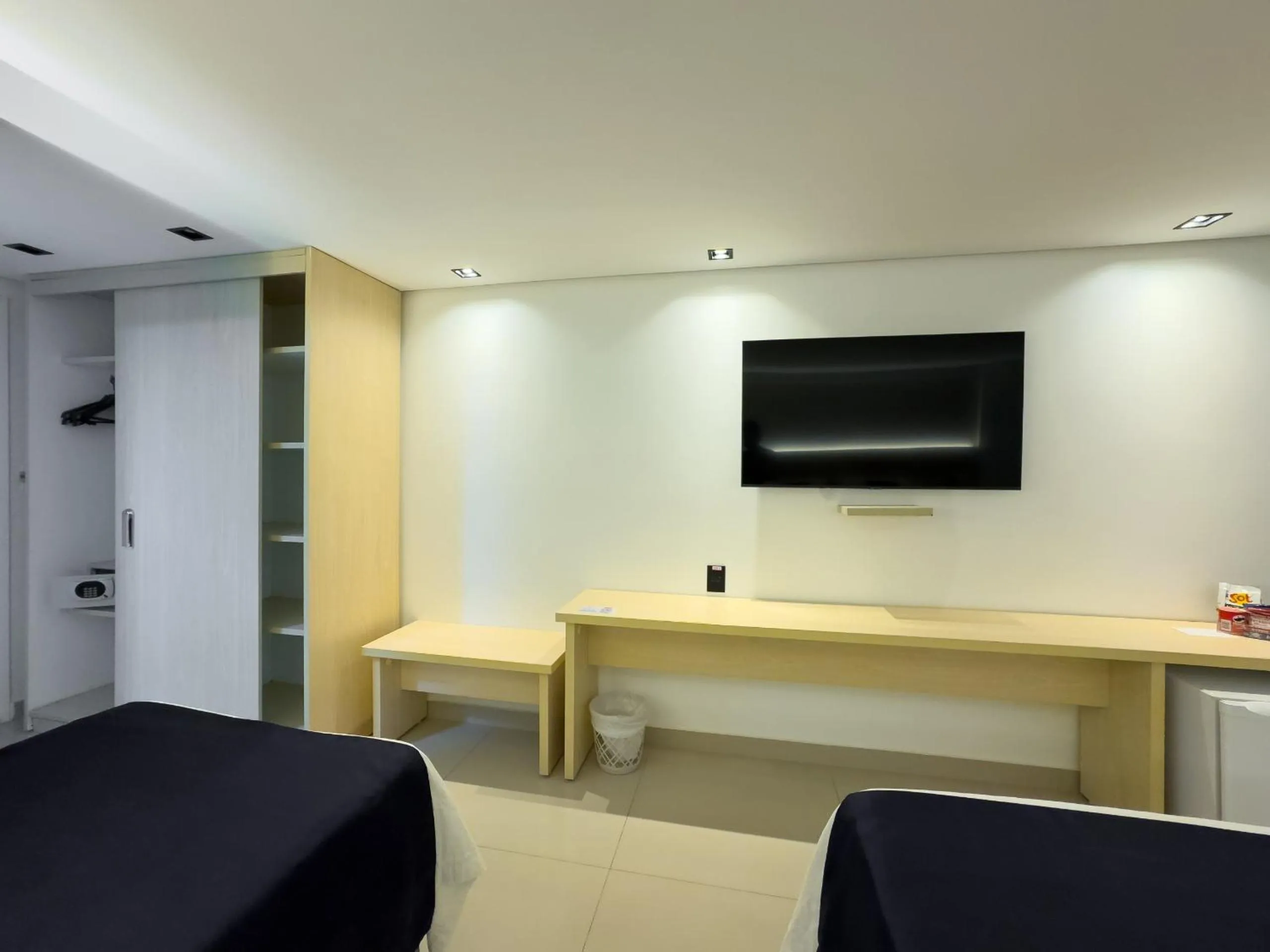 TV and multimedia in Laguna Praia Hotel