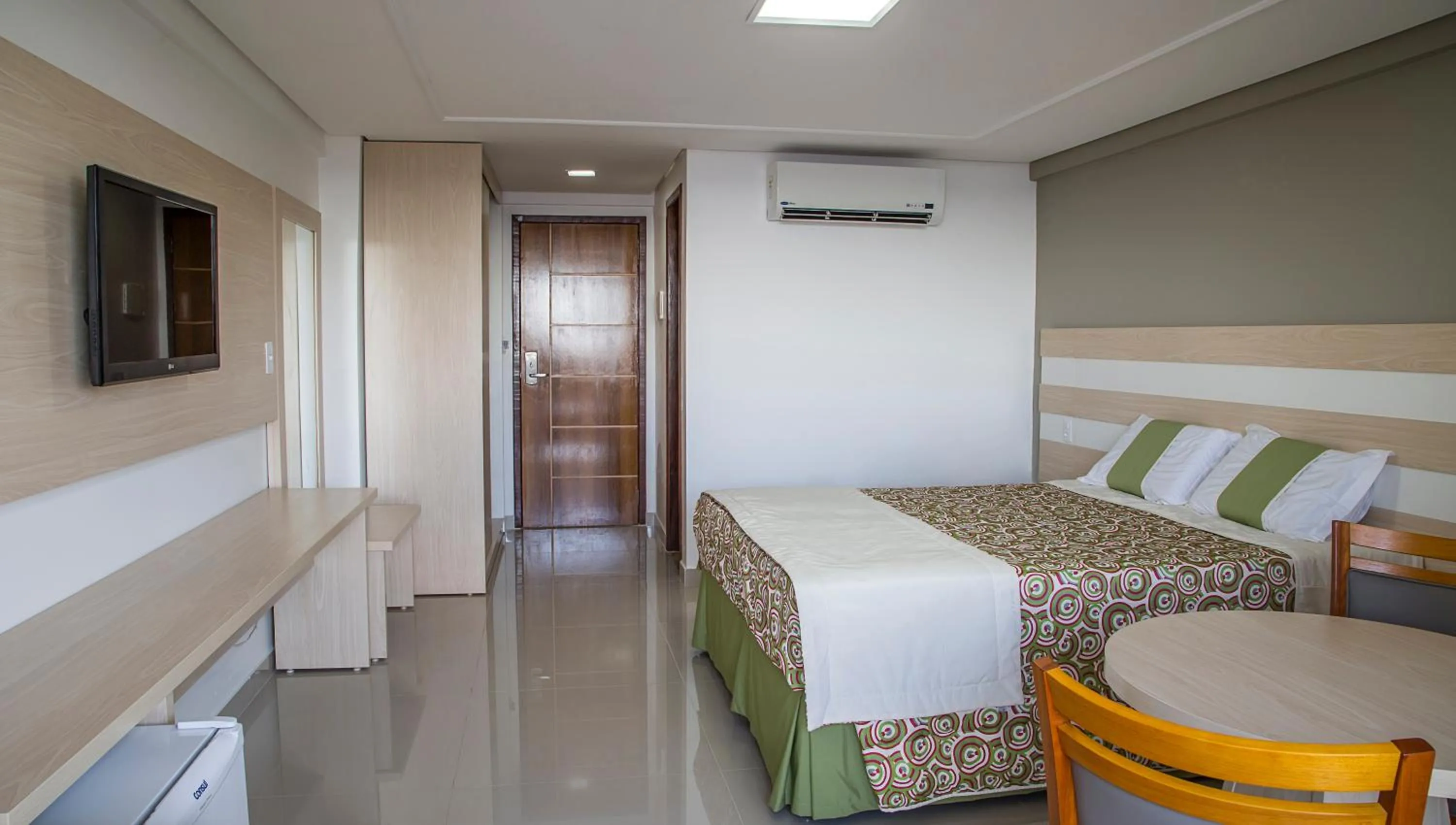 Photo of the whole room, Bed in Laguna Praia Hotel