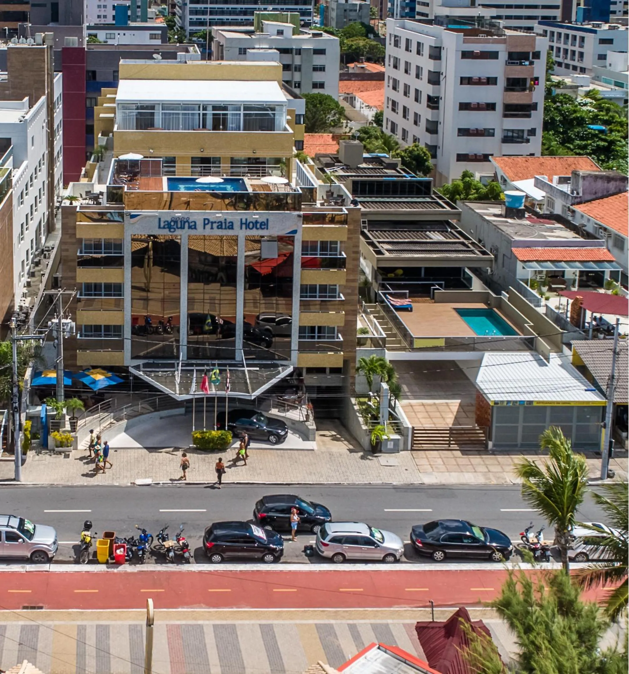 Facade/entrance in Laguna Praia Hotel