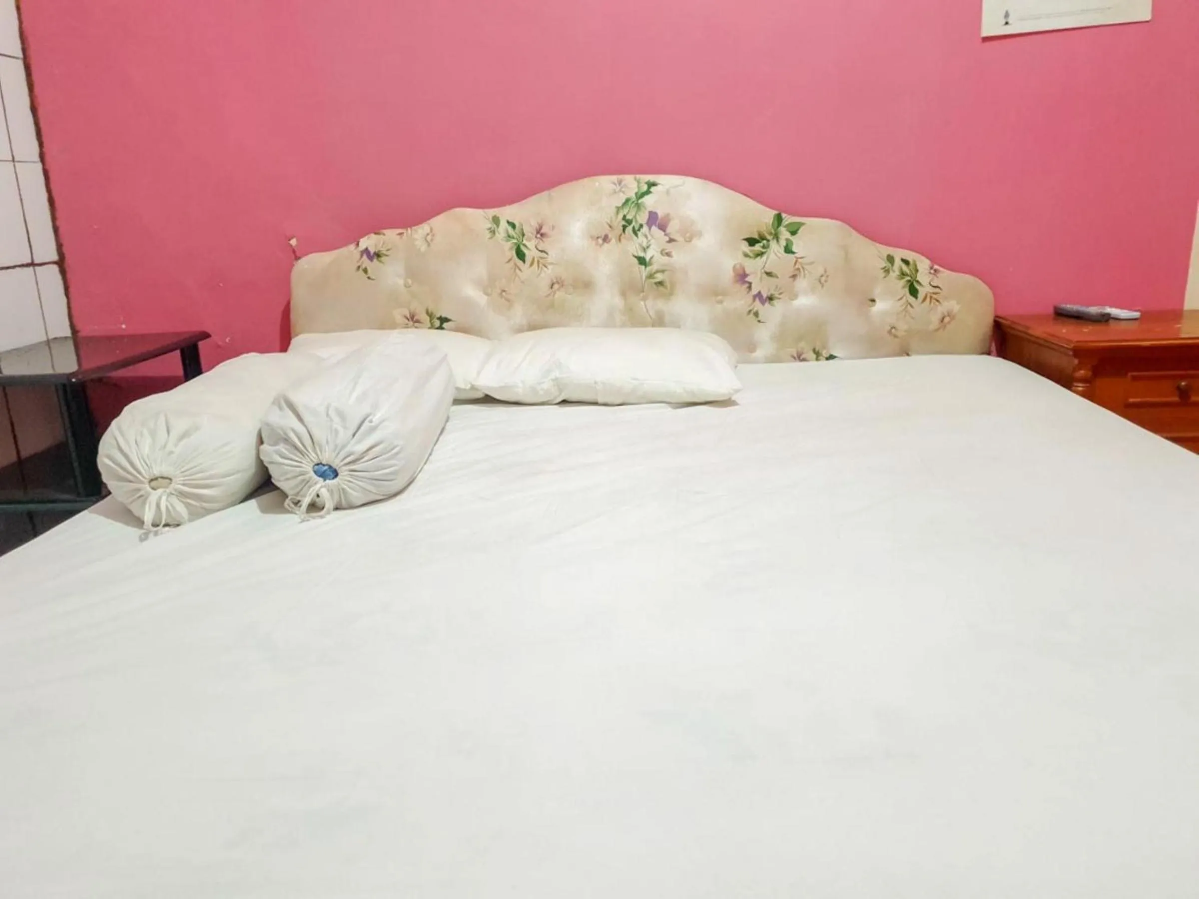 Bed in Hotel Mario Pulana Bone