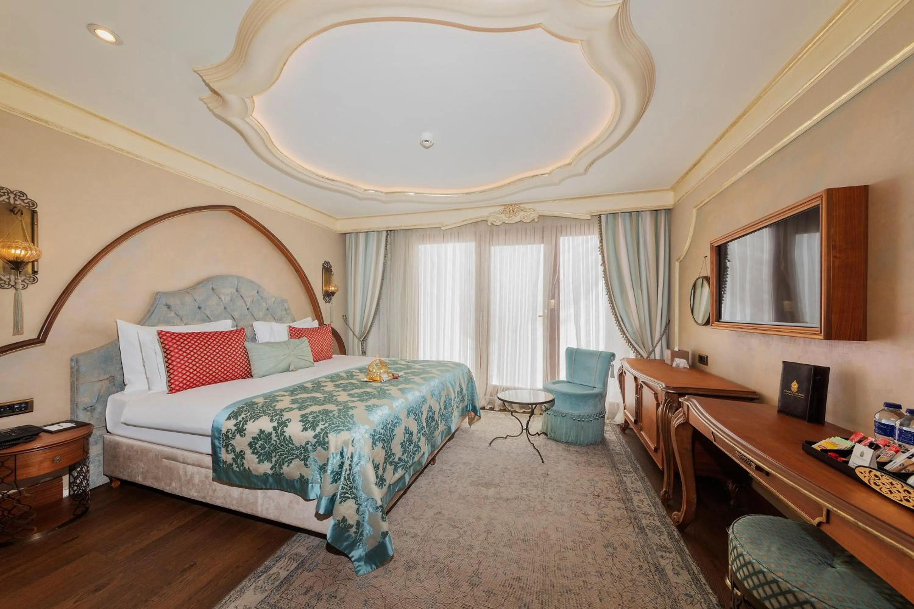 Balcony/Terrace, Bed in Romance Istanbul Hotel Boutique Class