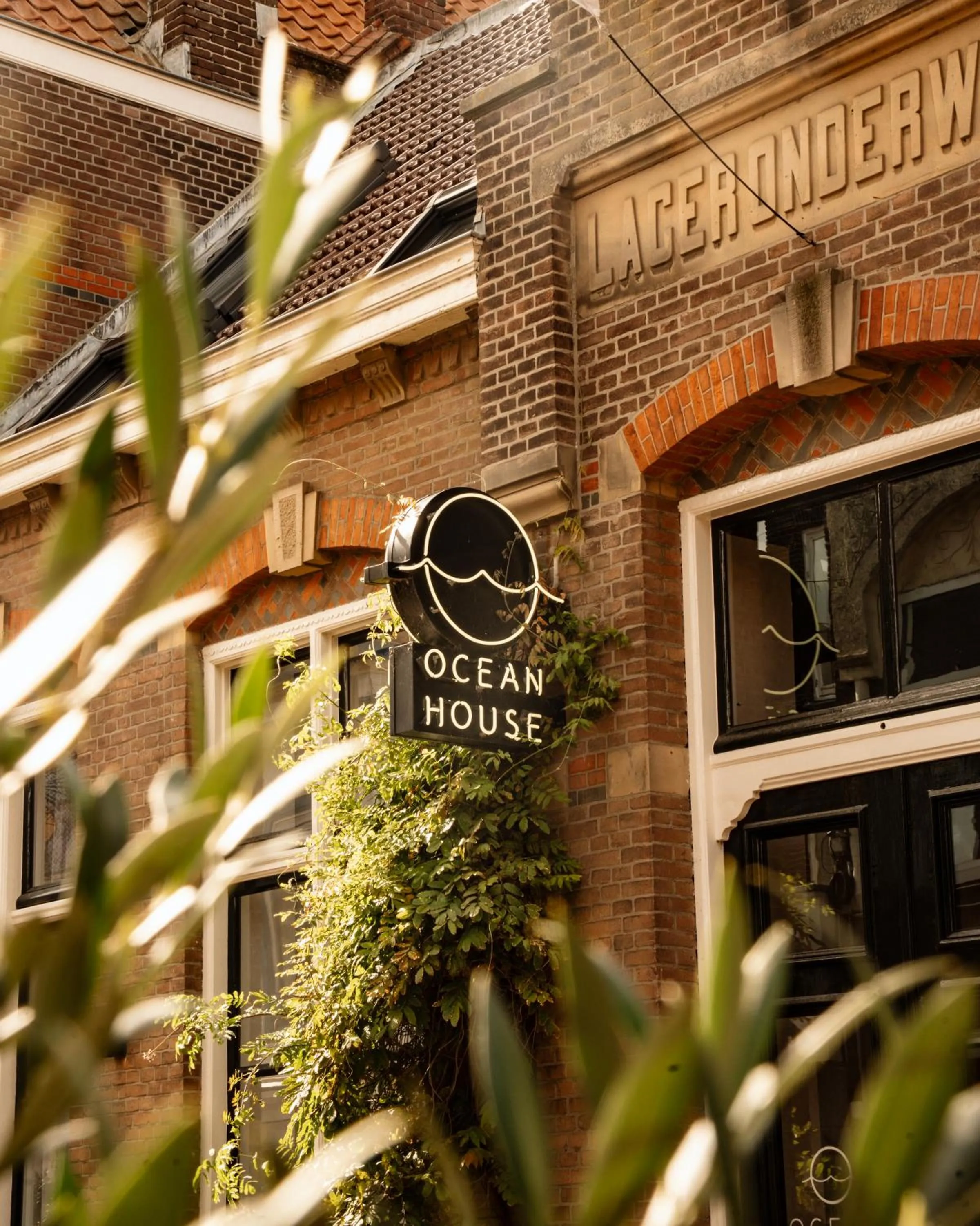 Property logo or sign in Ocean House Scheveningen