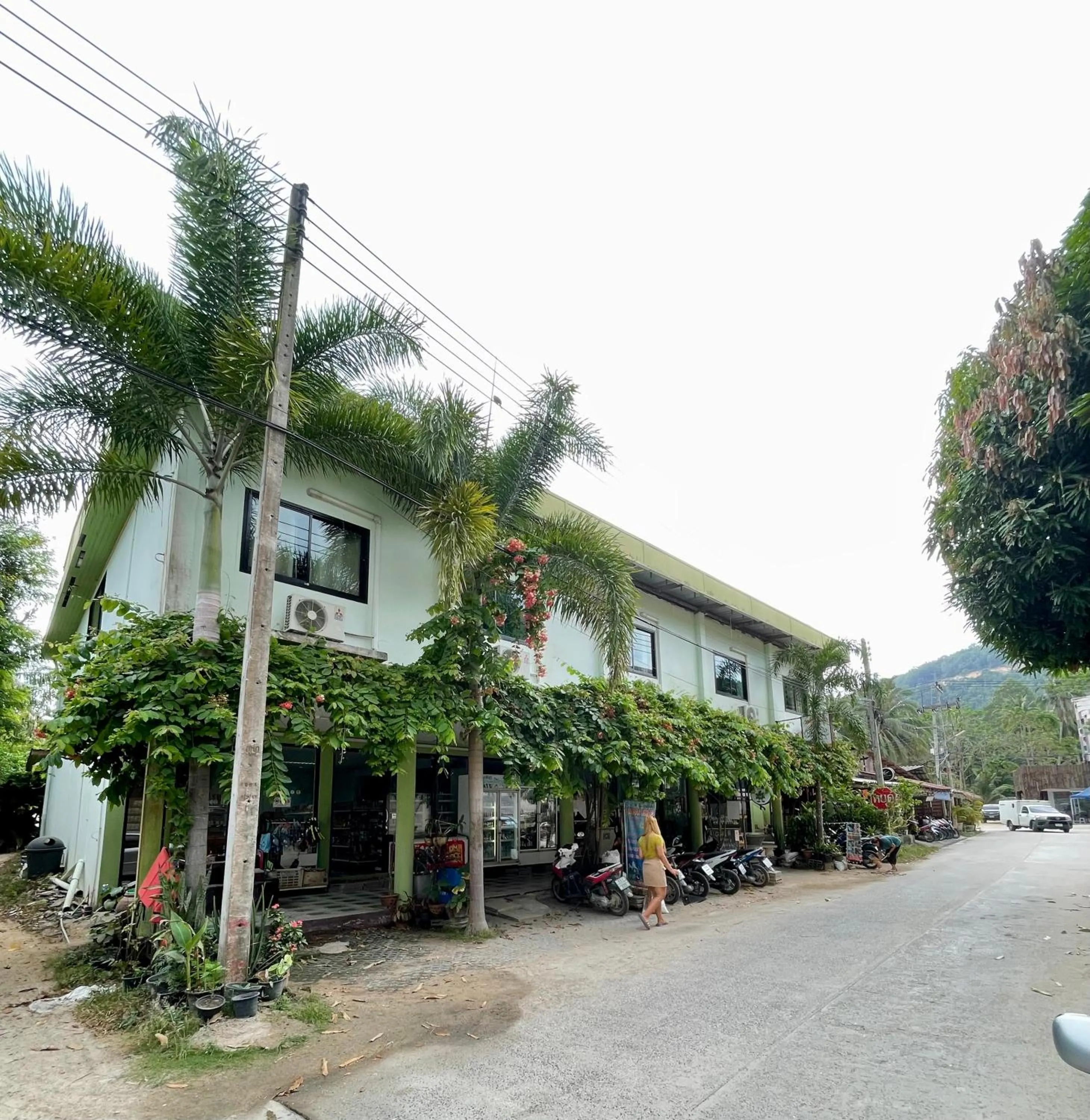 Property building in Maehaad Guesthouse