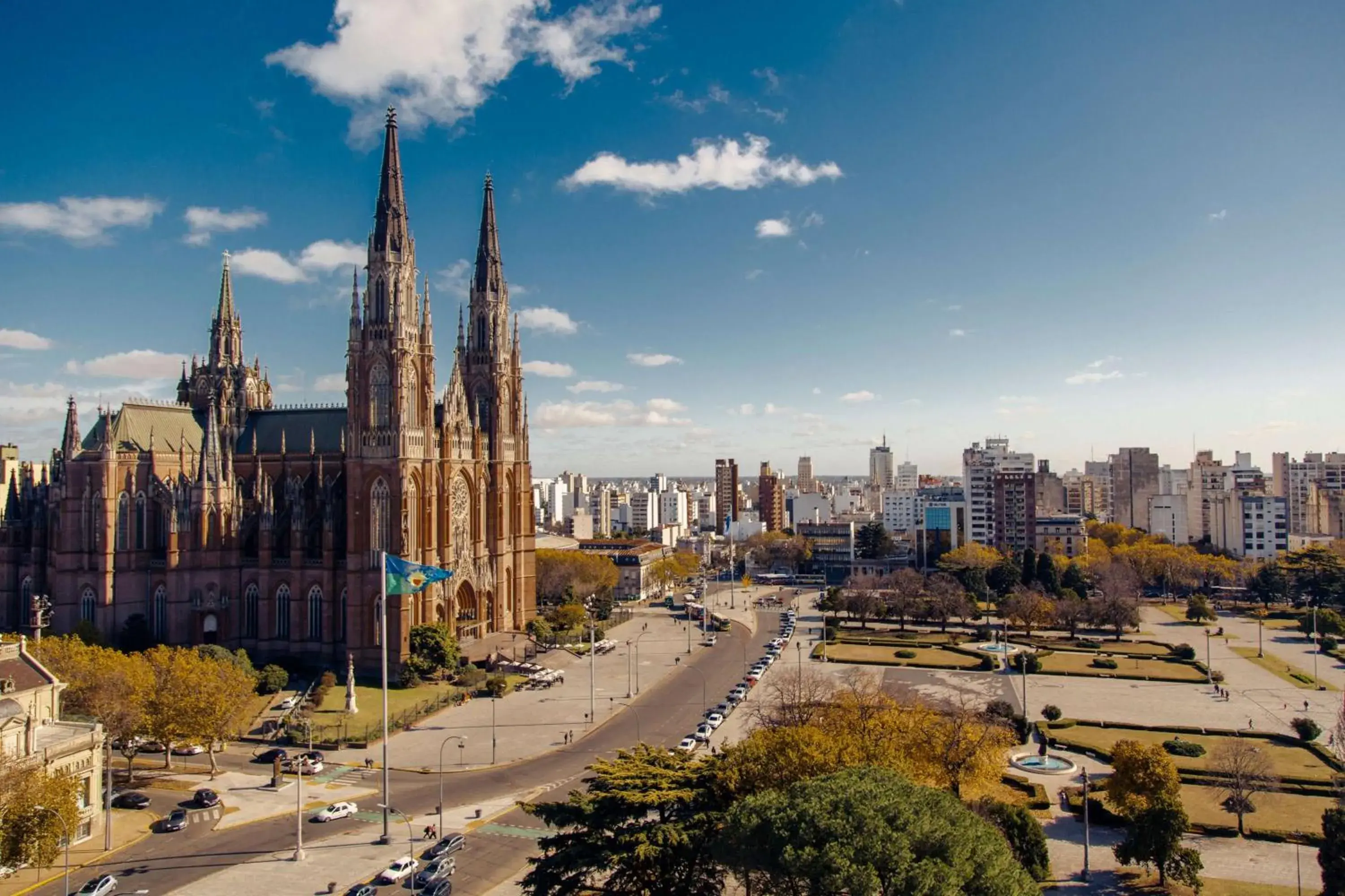 Property building in Dazzler by Wyndham La Plata Property building in Dazzler by Wyndham La Plata