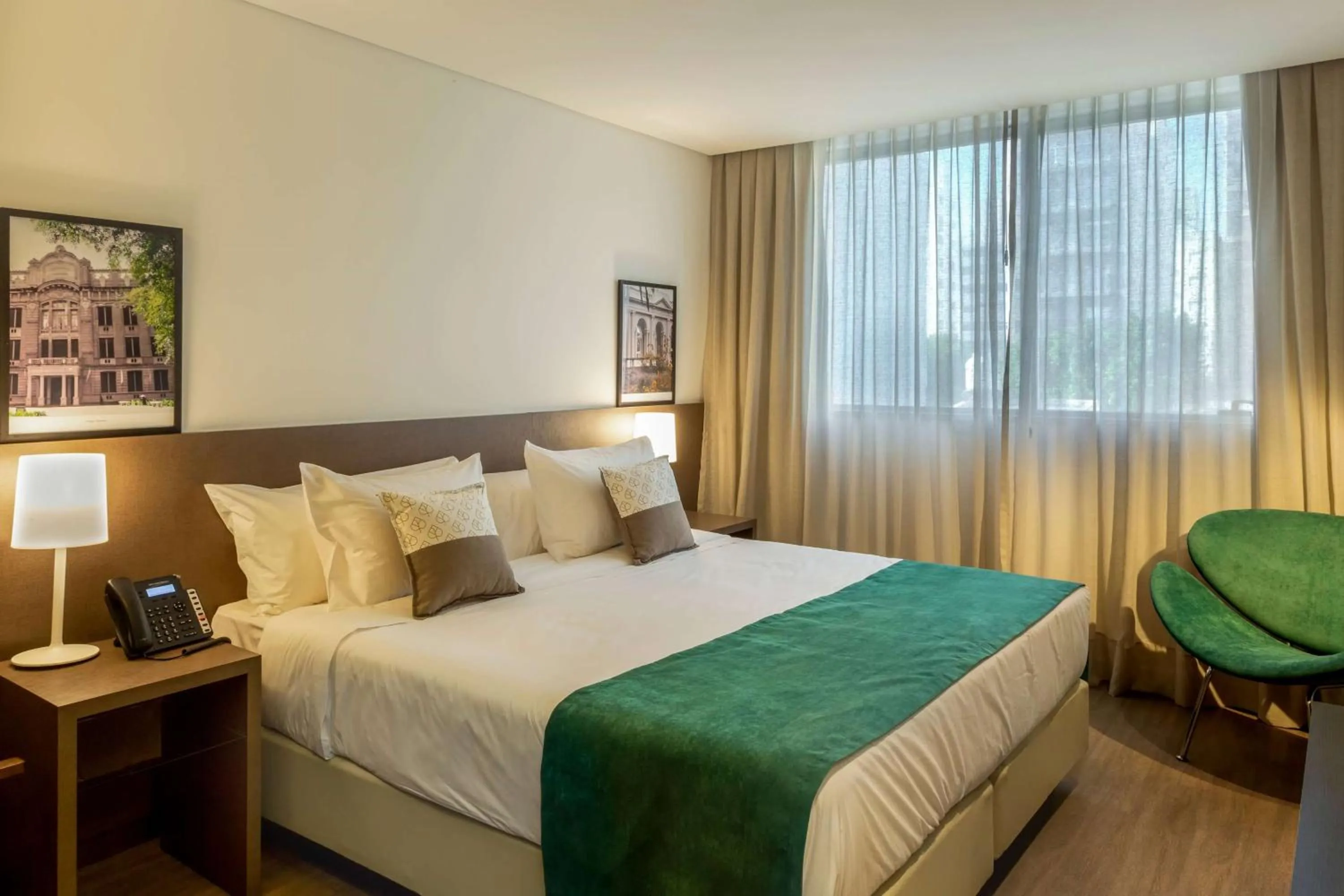 Photo of the whole room, Bed in Dazzler by Wyndham La Plata