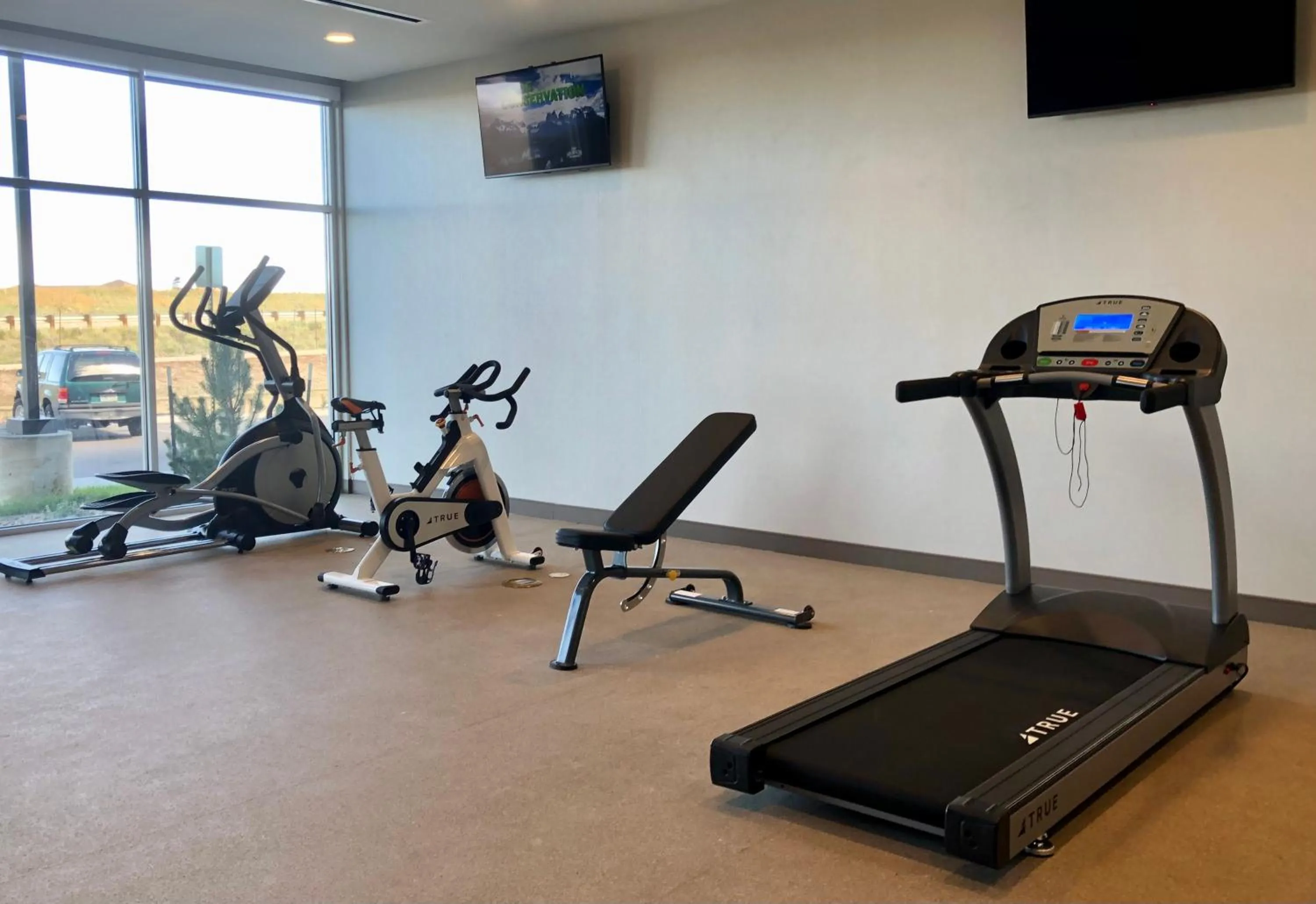 Fitness centre/facilities in La Quinta Inn & Suites by Wyndham Denver Parker