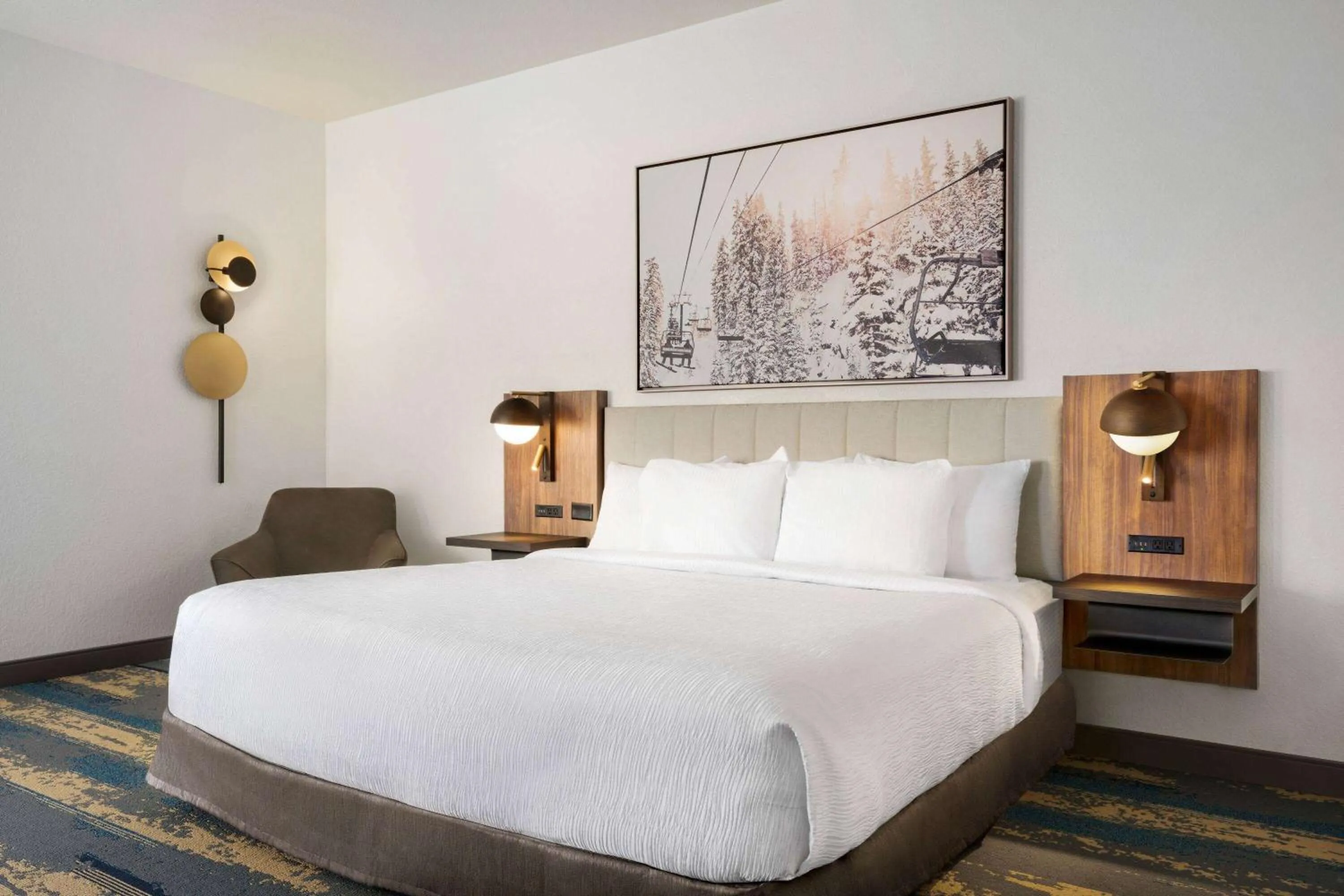 Photo of the whole room, Bed in La Quinta Inn & Suites by Wyndham Denver Parker