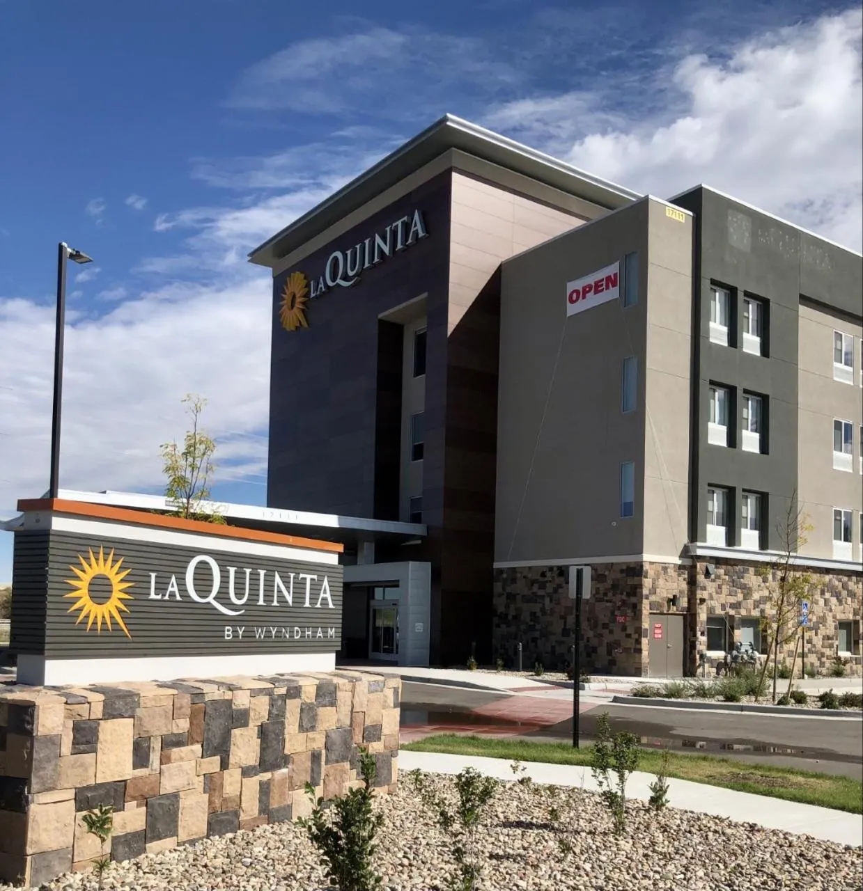 Property building in La Quinta Inn & Suites by Wyndham Denver Parker