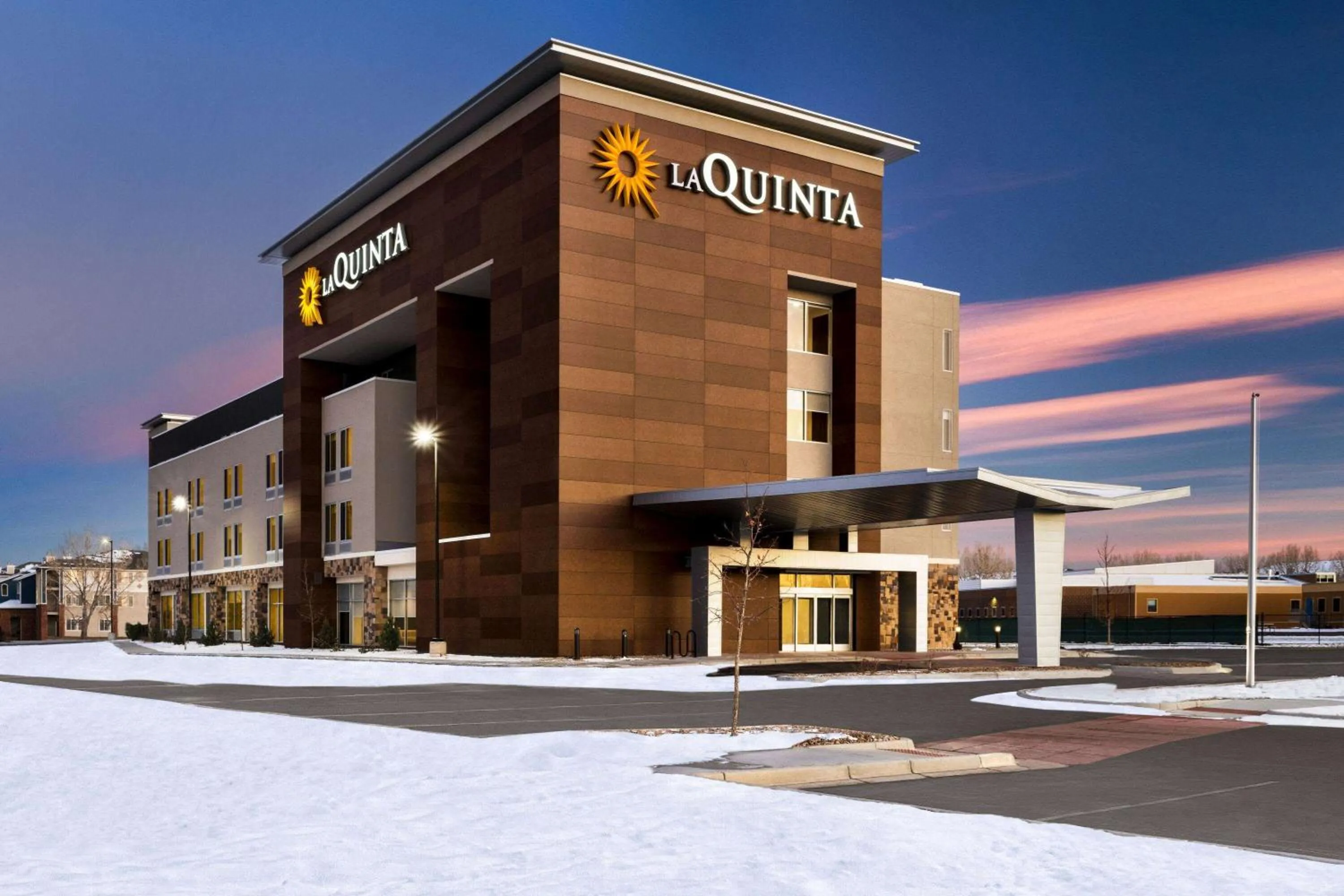 Property building in La Quinta Inn & Suites by Wyndham Denver Parker