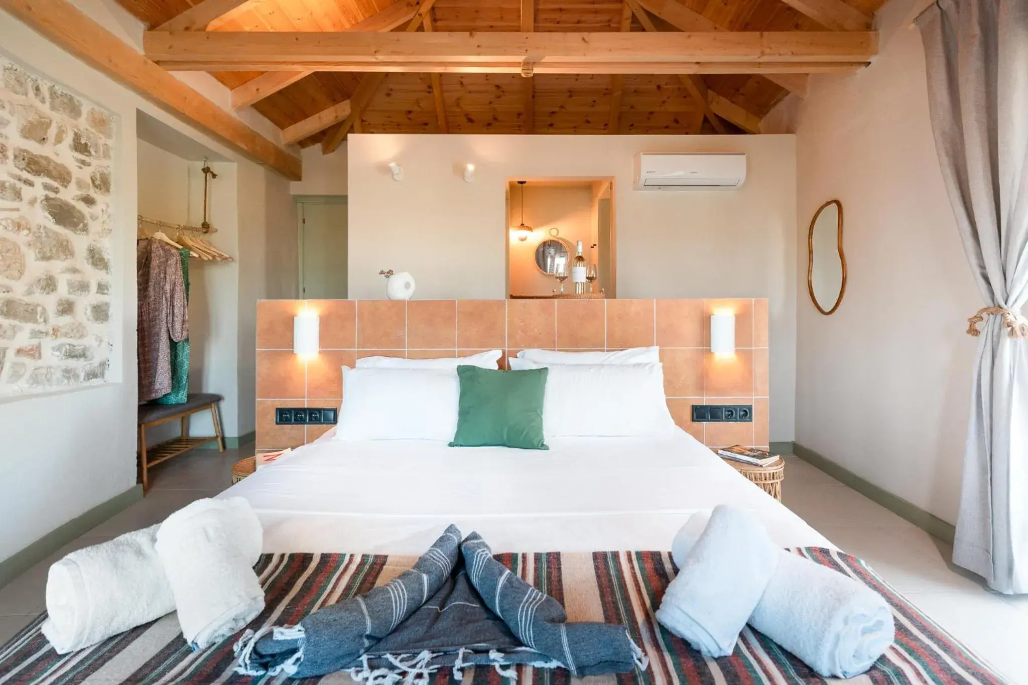 Beach Junior Suite with Two Balconies in Filanthi - The project Beach Junior Suite with Two Balconies in Filanthi - The project