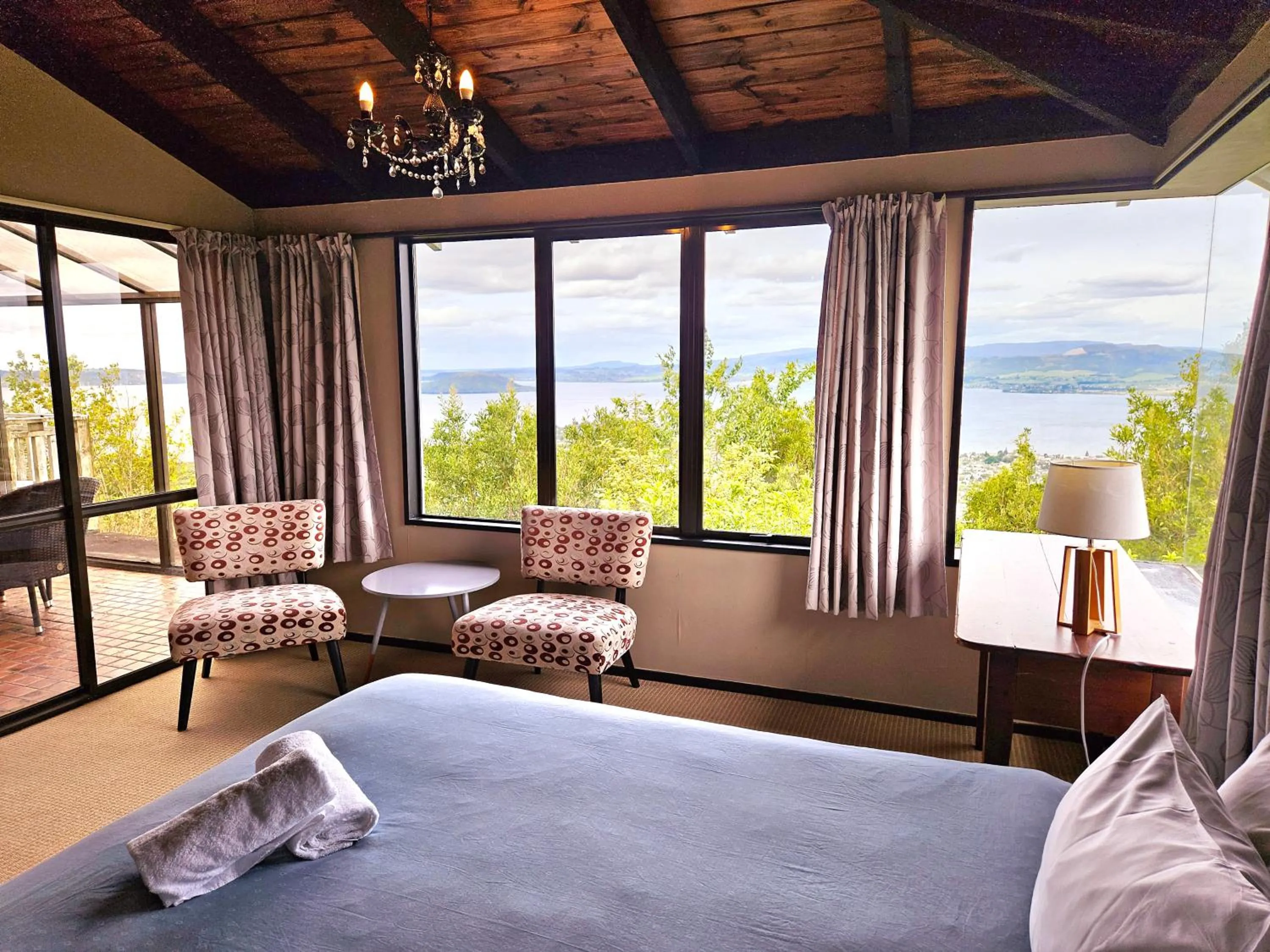 Aorangi Mountain Lodge