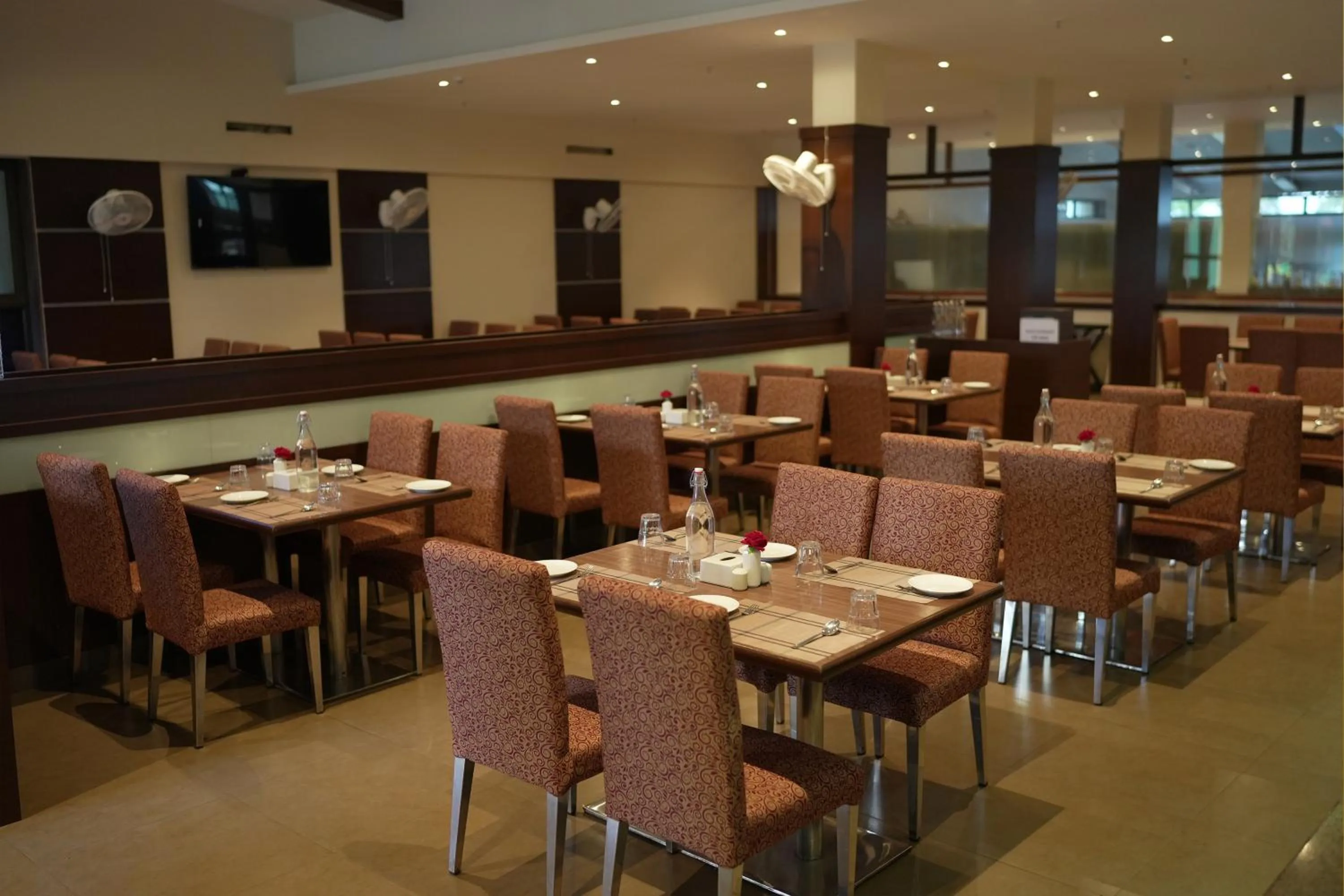 Restaurant/places to eat in Greenleaf The Resort & Spa, Ganpatipule
