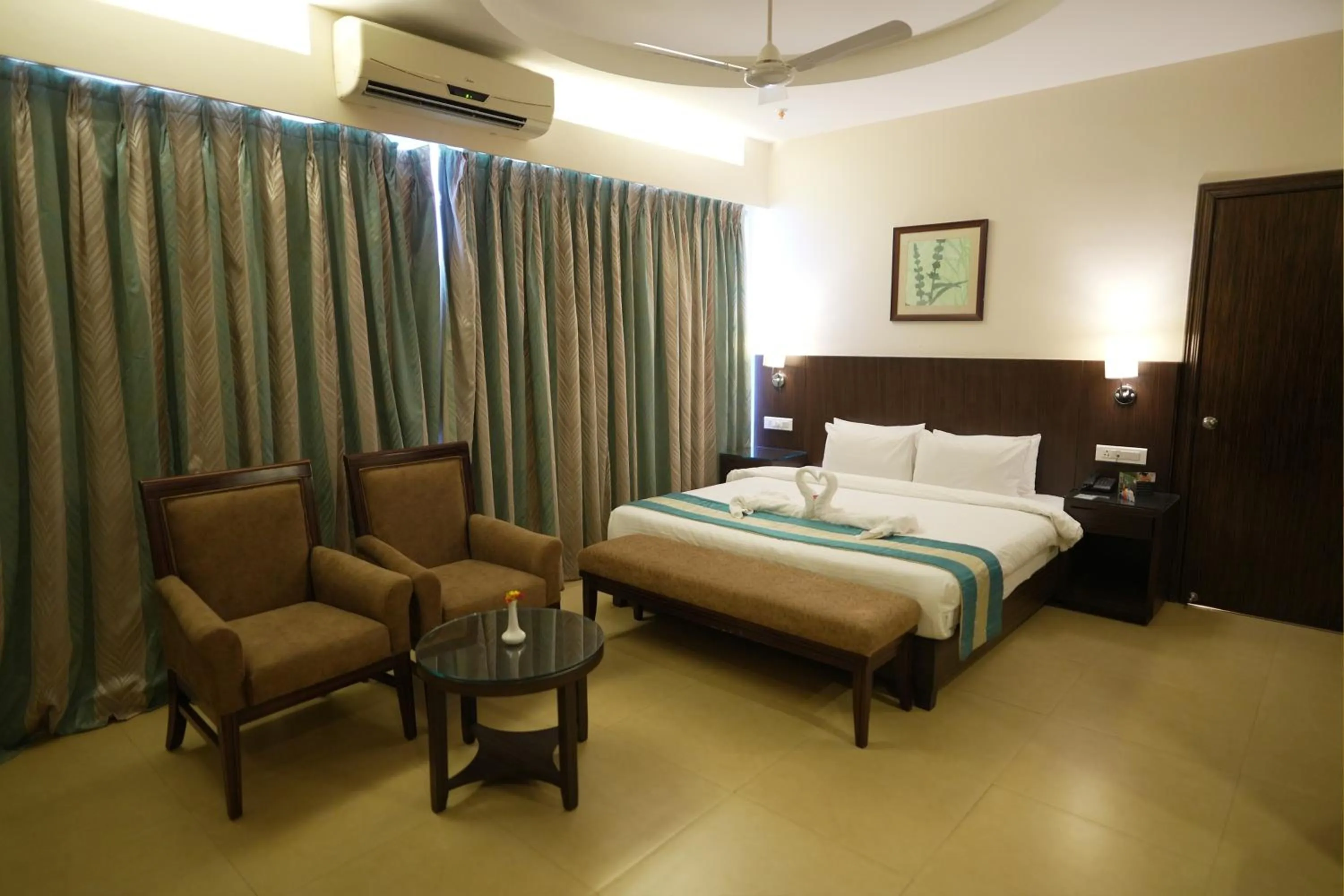 Bed in Greenleaf The Resort & Spa, Ganpatipule