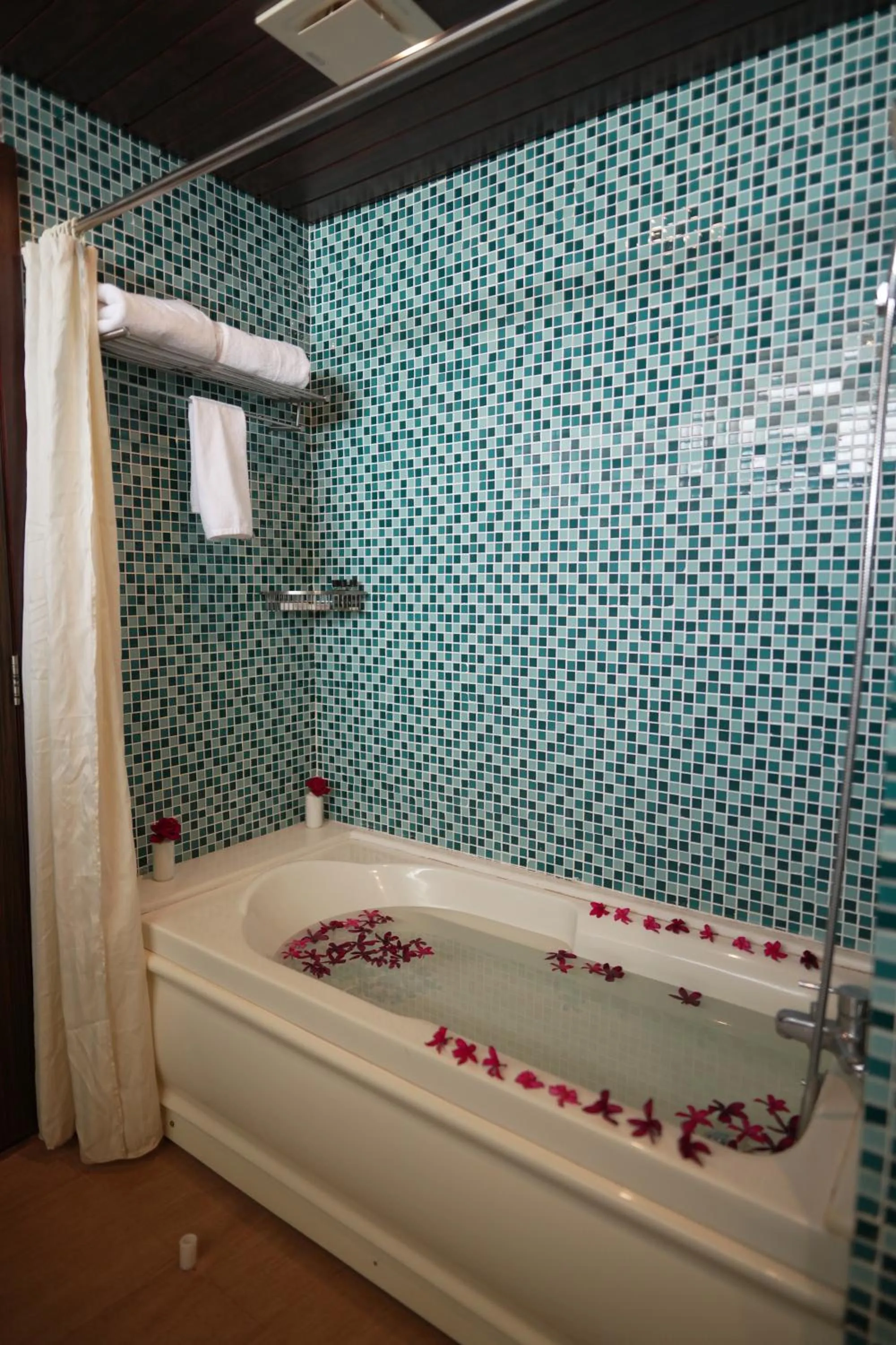 Bathroom in Greenleaf The Resort & Spa, Ganpatipule