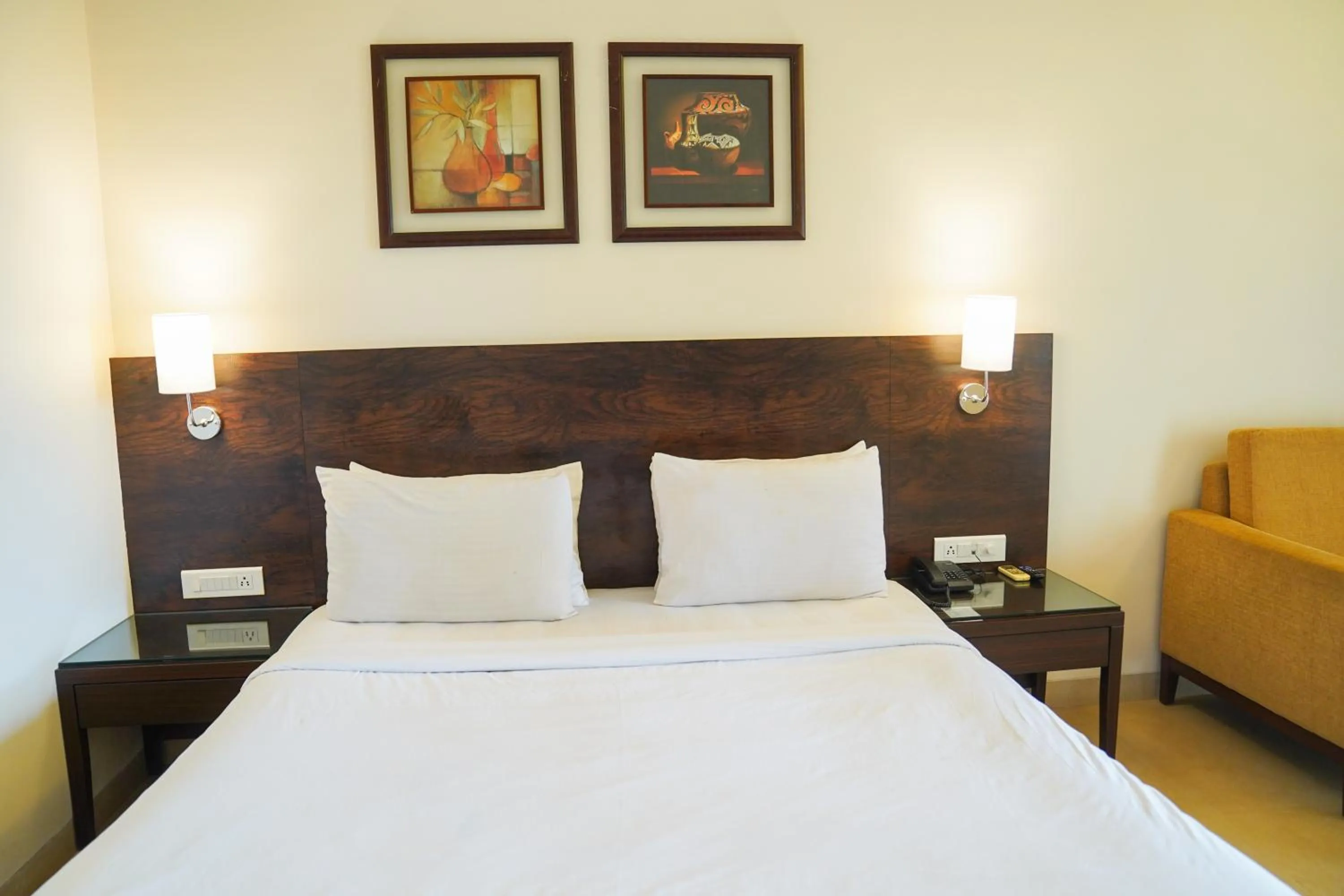 Bed in Greenleaf The Resort & Spa, Ganpatipule