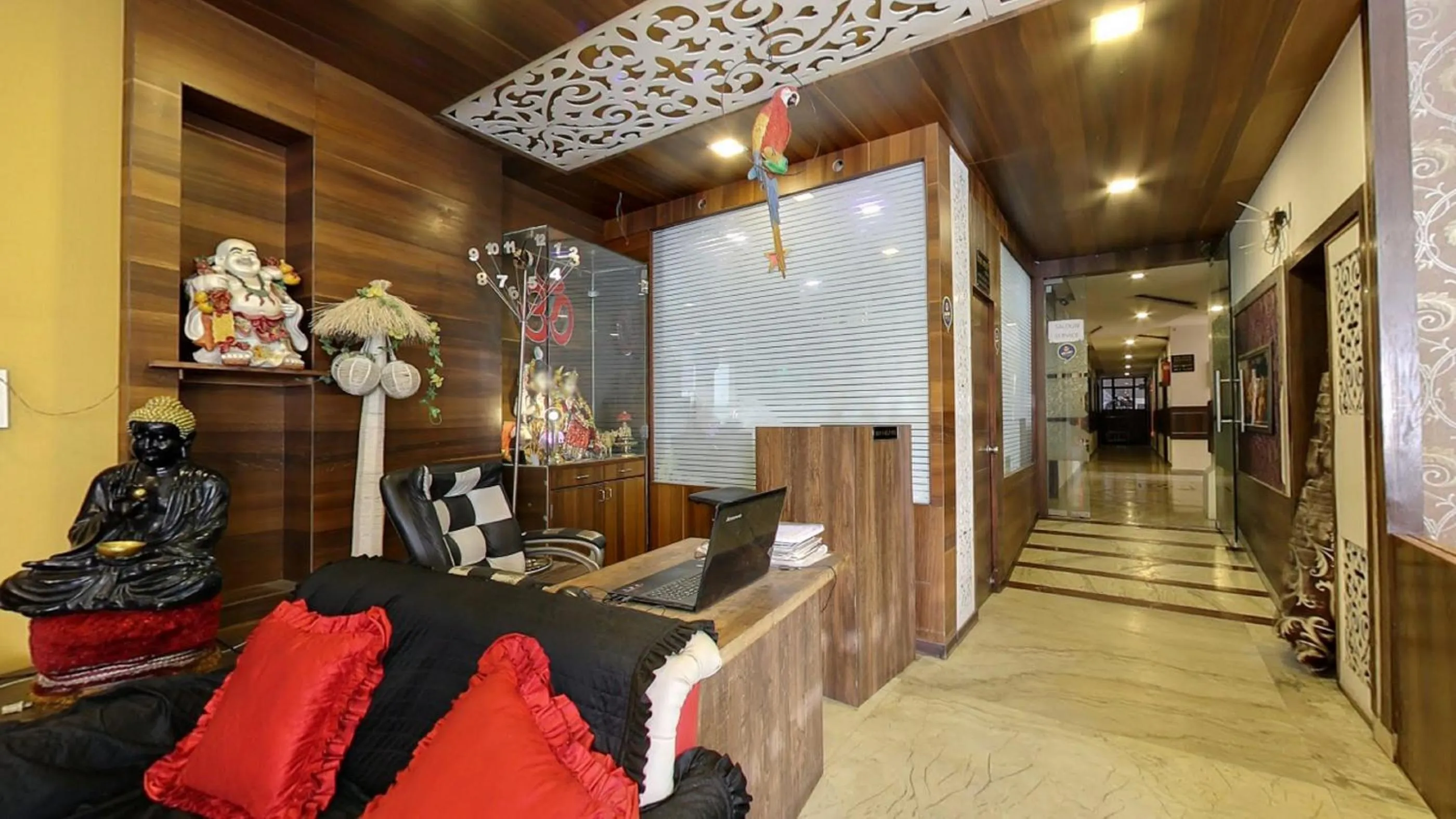 Lobby or reception in Hotel Mahadev Villa