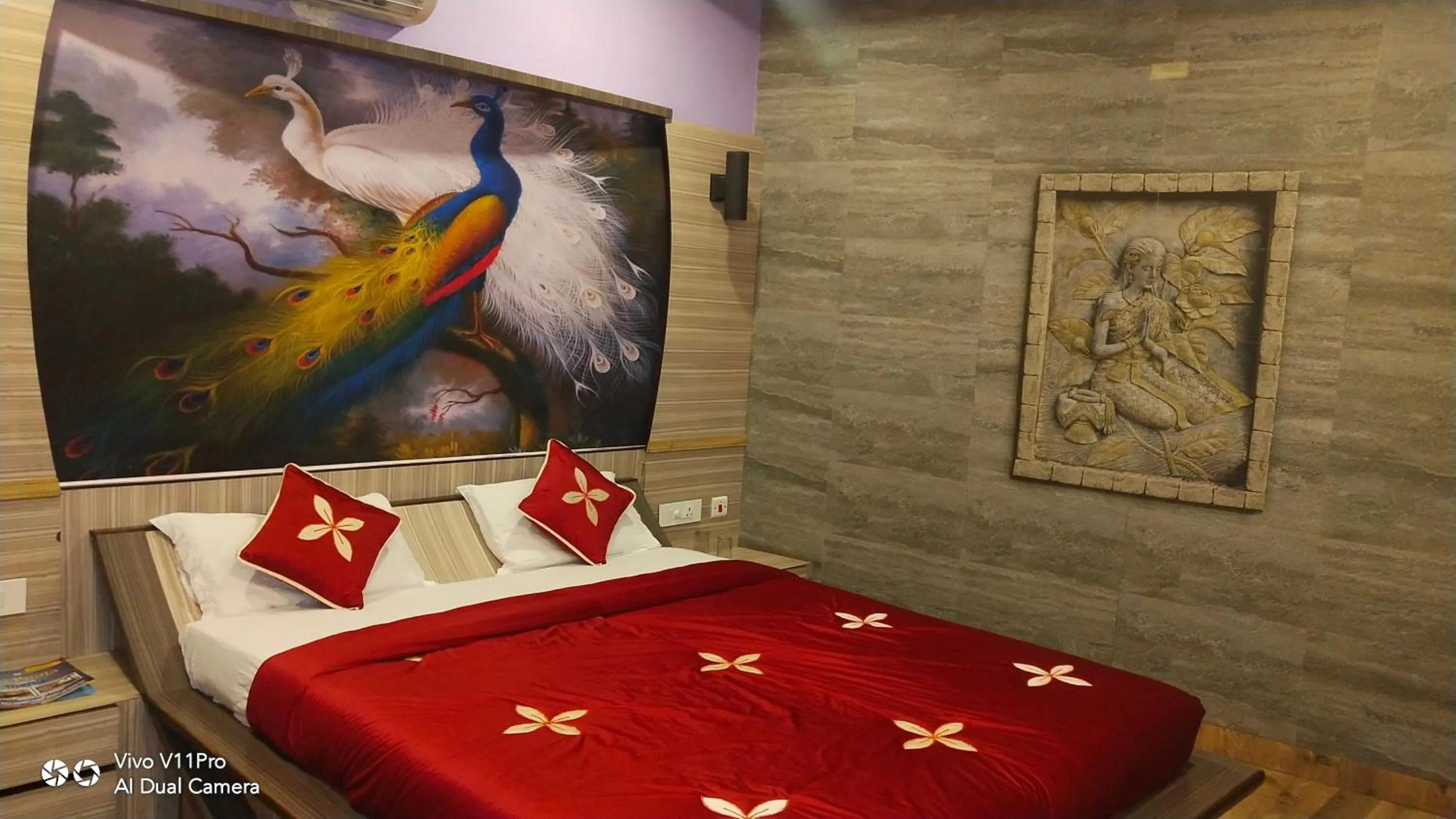 Bed in Hotel Mahadev Villa