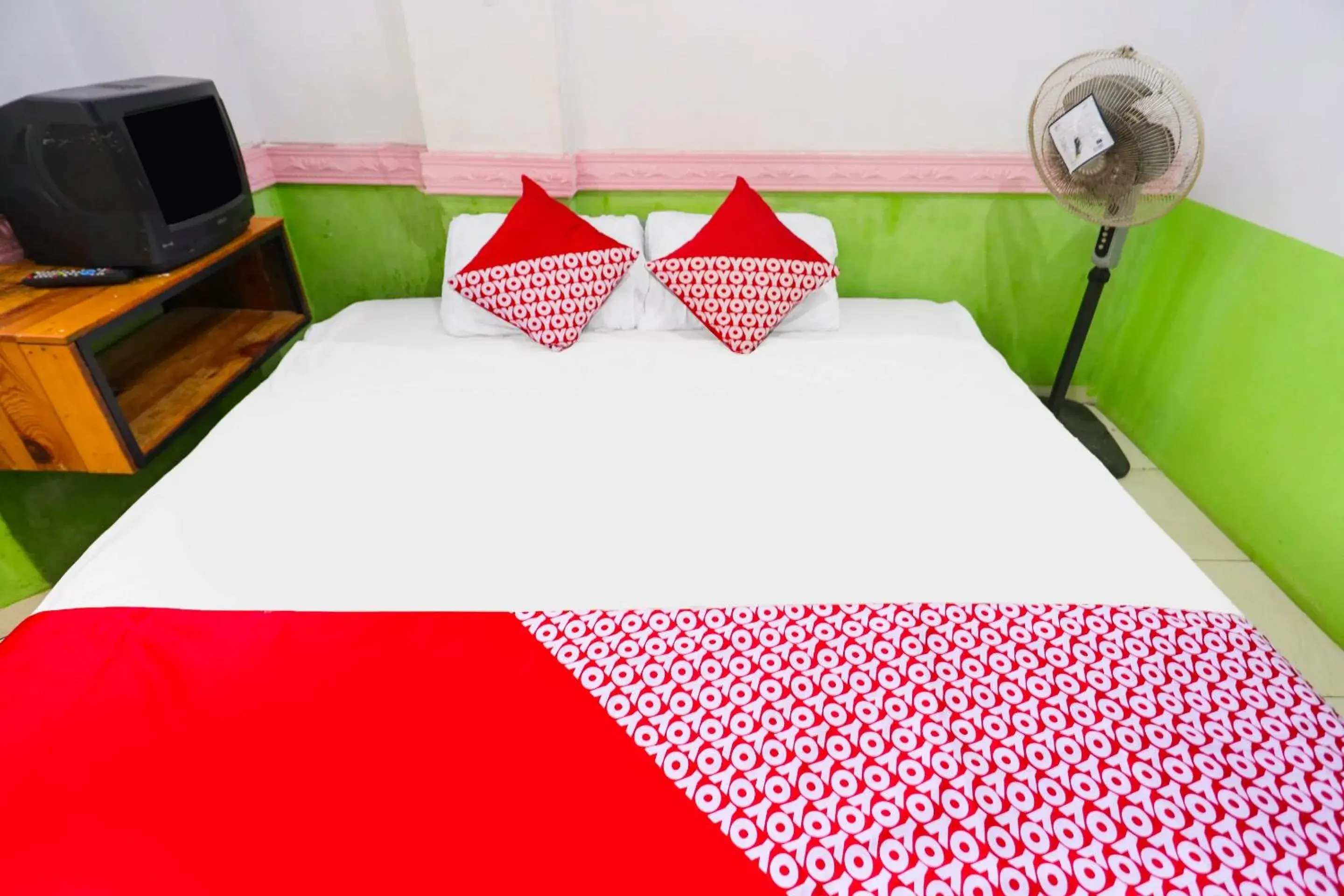 Bedroom, Bed in Hotel O Wr House Syariah BatamNearEast Coast Park Bedroom, Bed in Hotel O Wr House Syariah BatamNearEast Coast Park