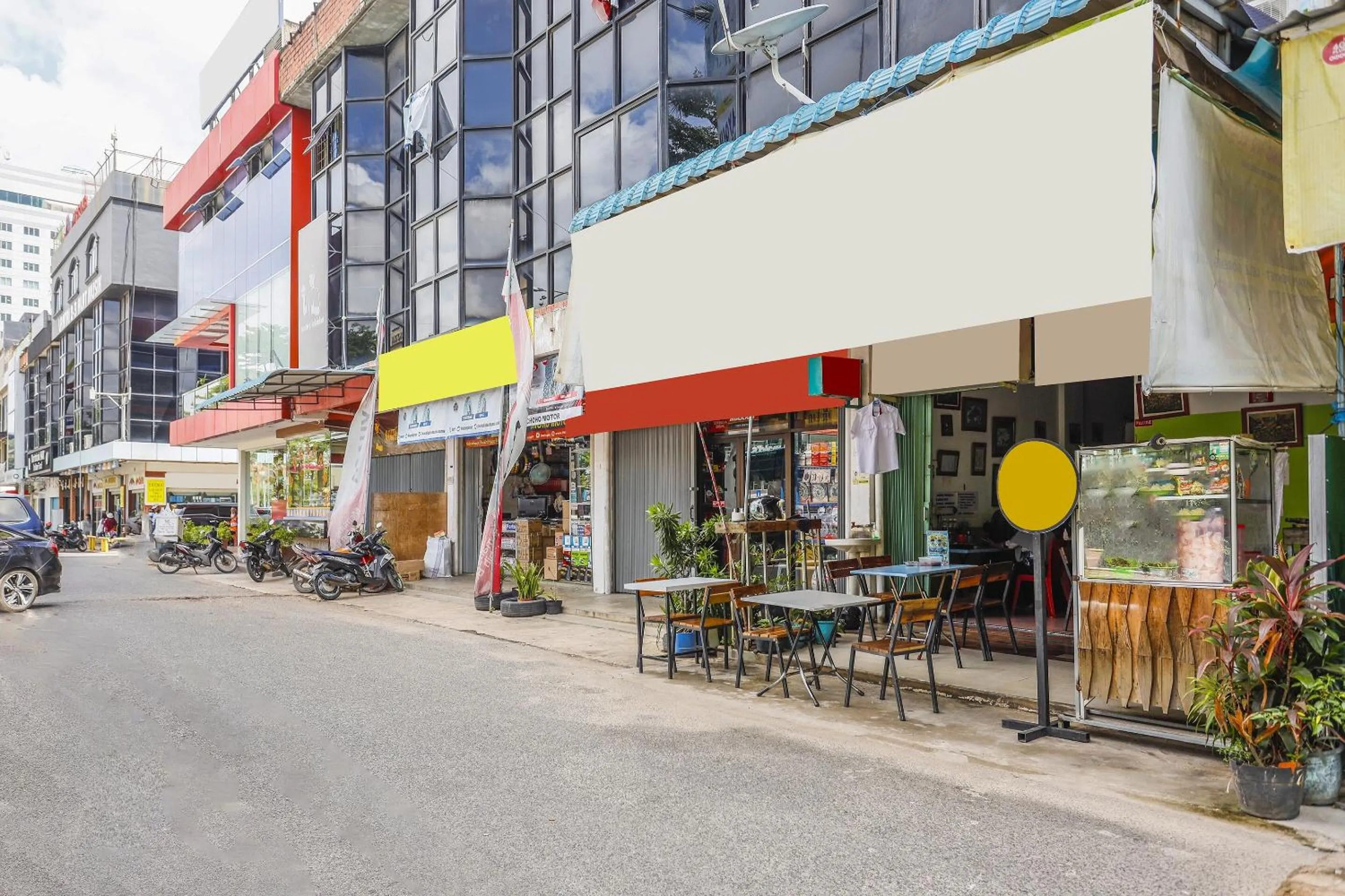 Facade/entrance in Hotel O Wr House Syariah BatamNearEast Coast Park