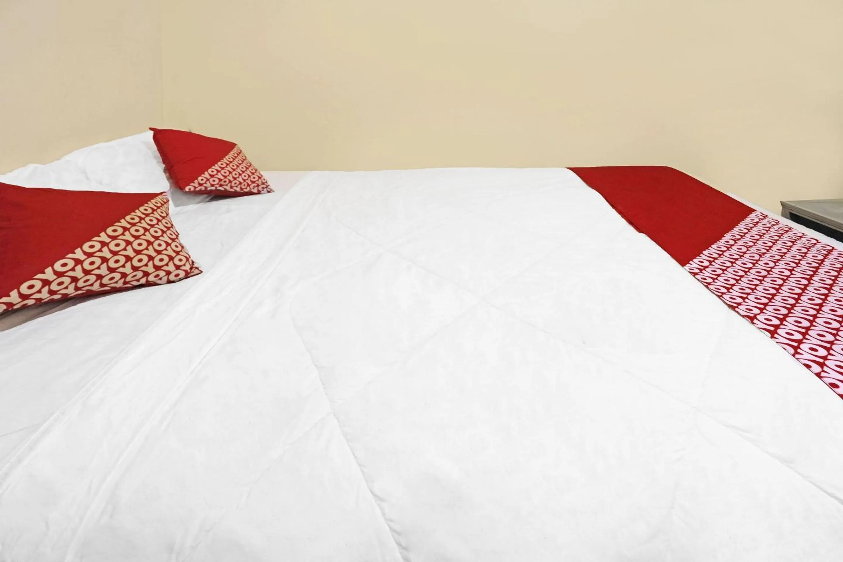 Bedroom, Bed in Hotel O Kartika Guest House SyariahNearPantai Stres