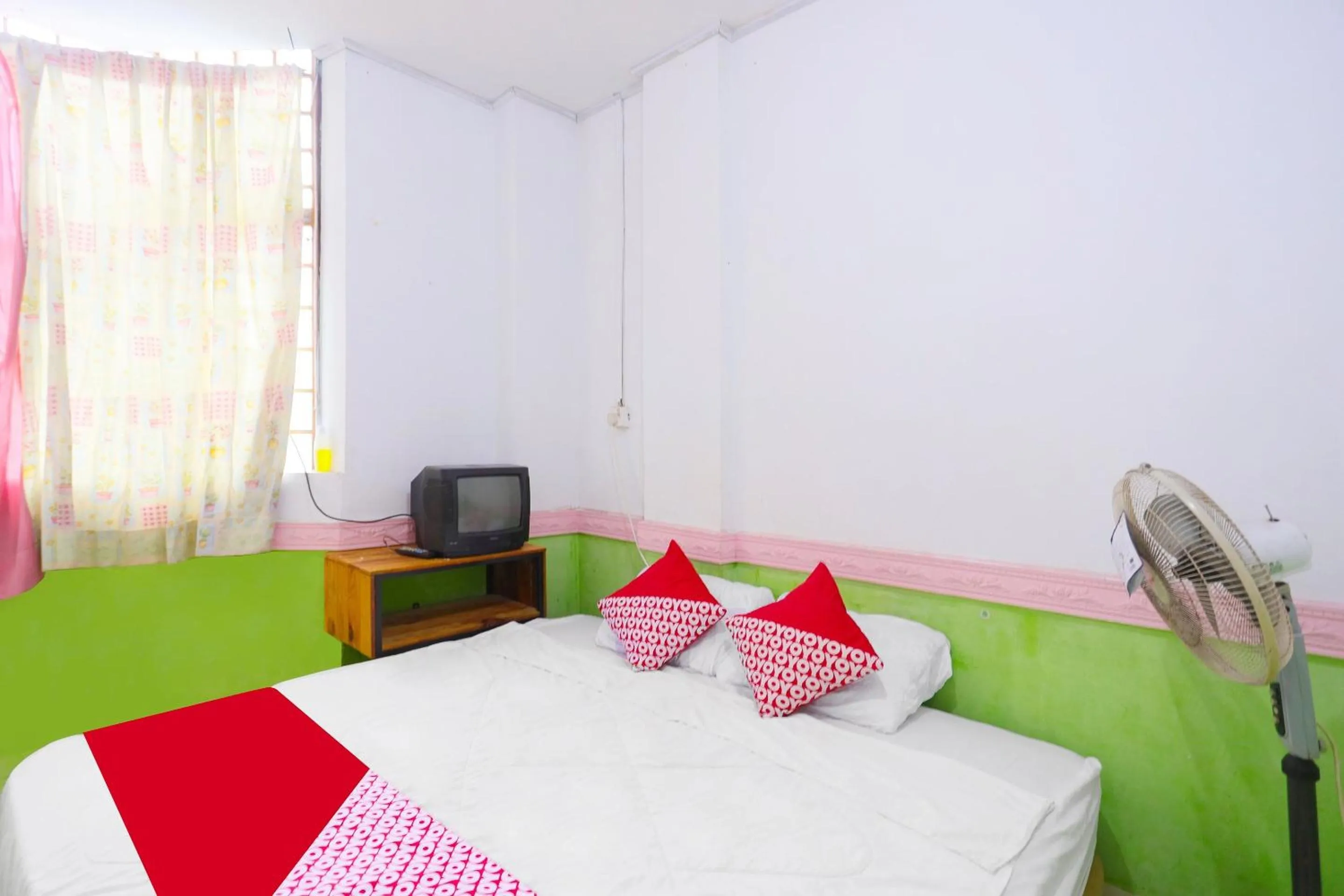 Bedroom, Bed in Hotel O Kartika Guest House SyariahNearPantai Stres