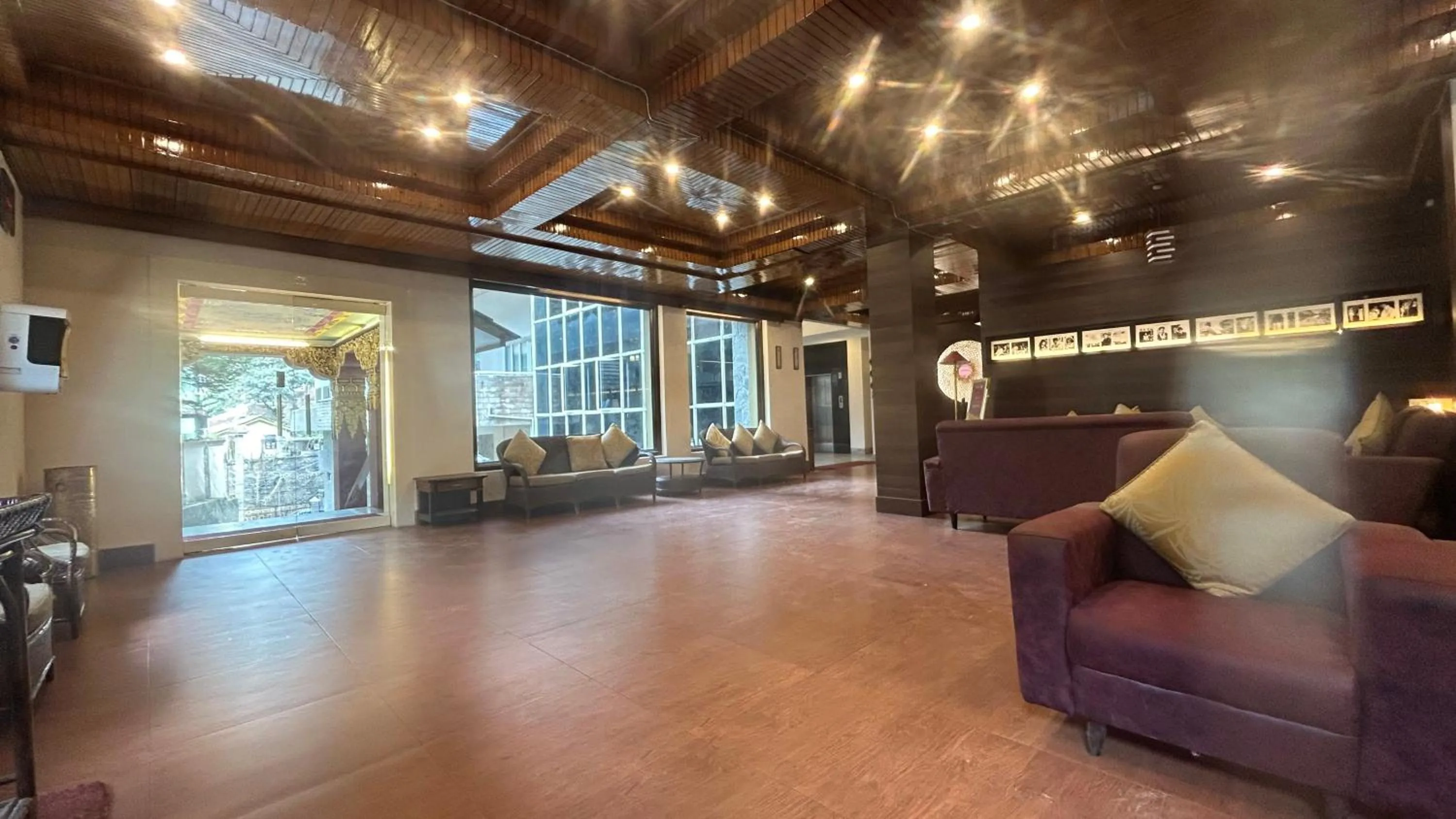 Lobby or reception in HOTEL RENDEZVOUS