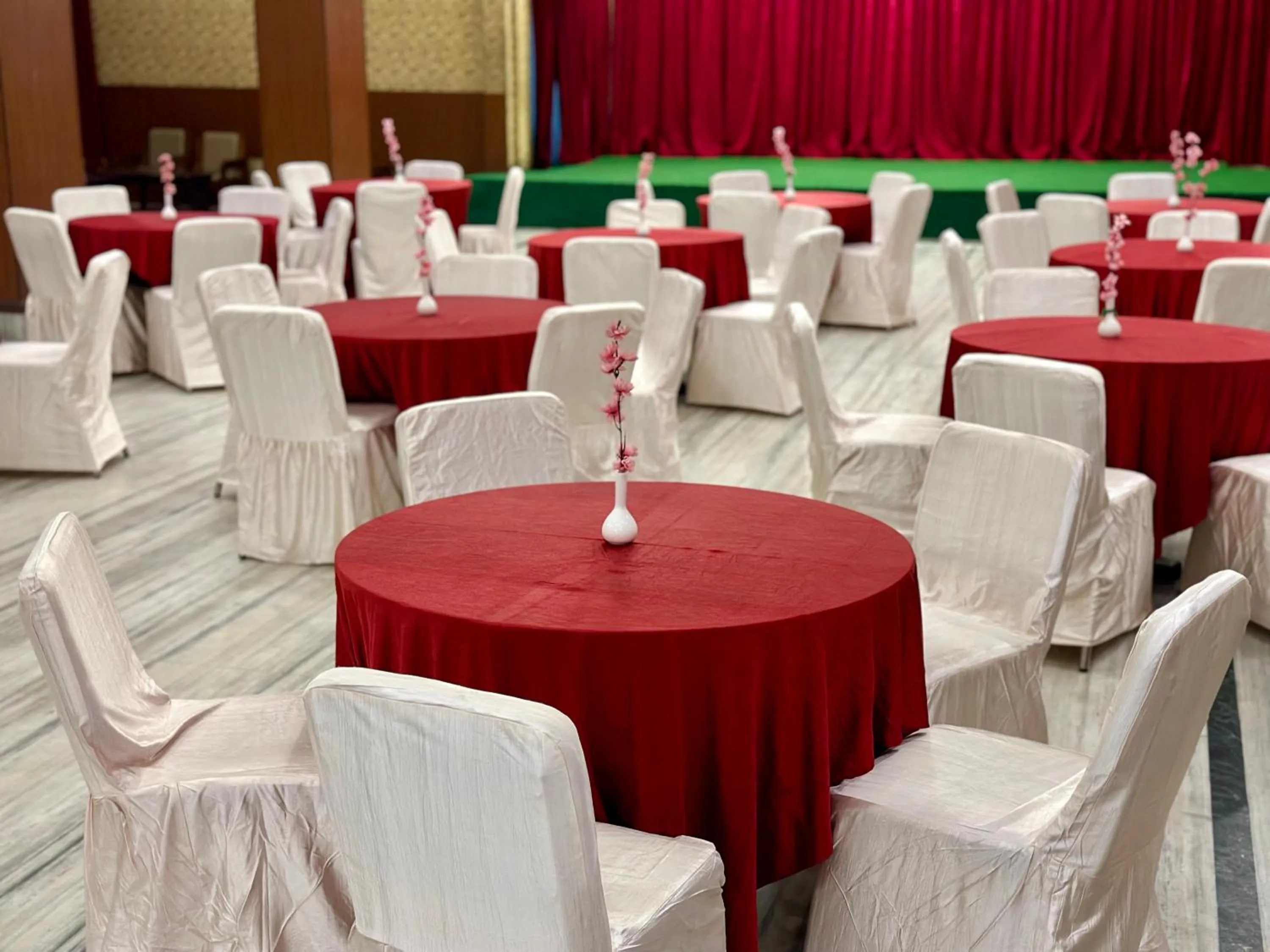 Banquet/Function facilities in HOTEL RENDEZVOUS