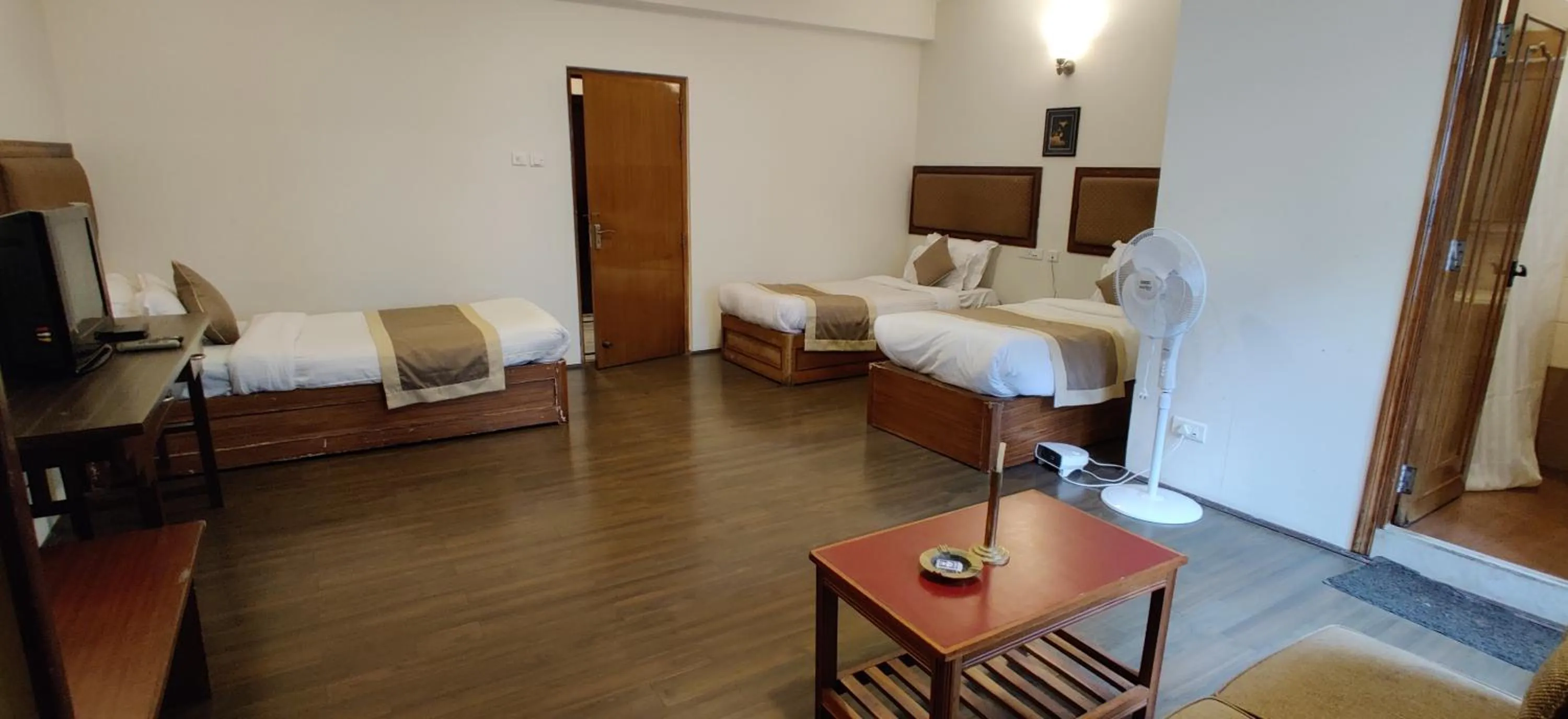 Photo of the whole room, Bed in HOTEL RENDEZVOUS