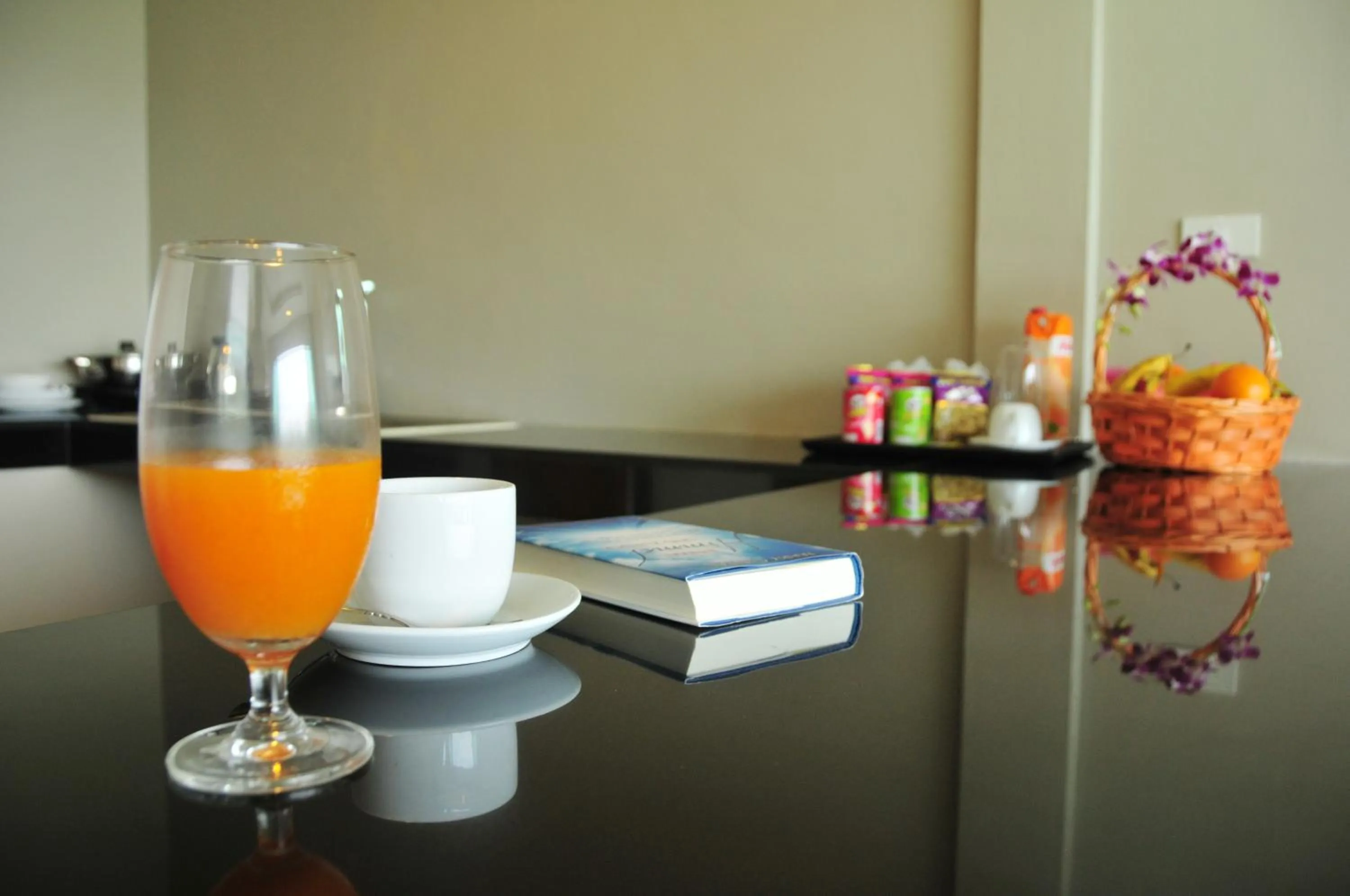 Coffee/tea facilities in AM Surin Place - SHA Extra Plus