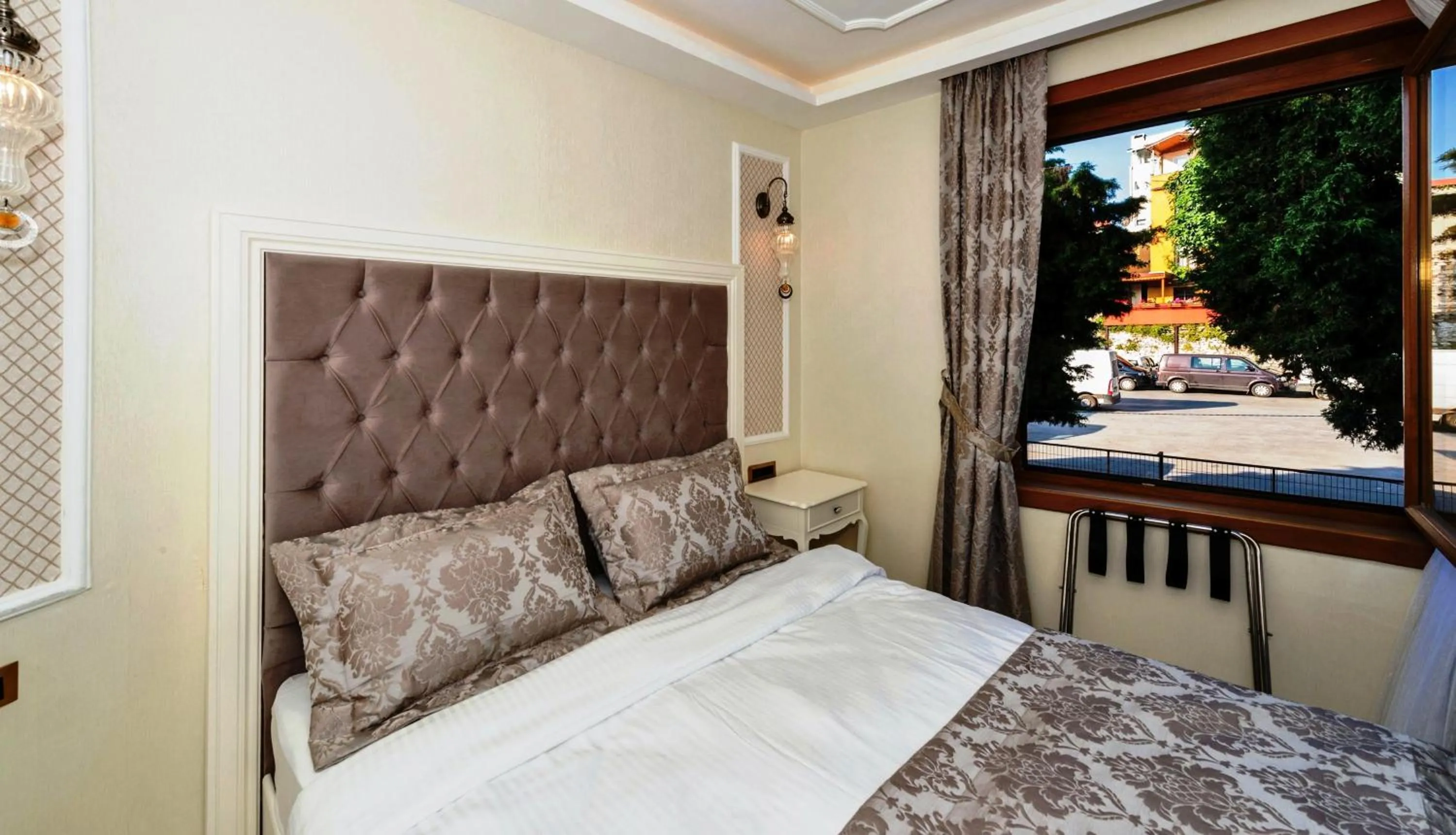 Bedroom, Bed in Zeynep Sultan Hotel