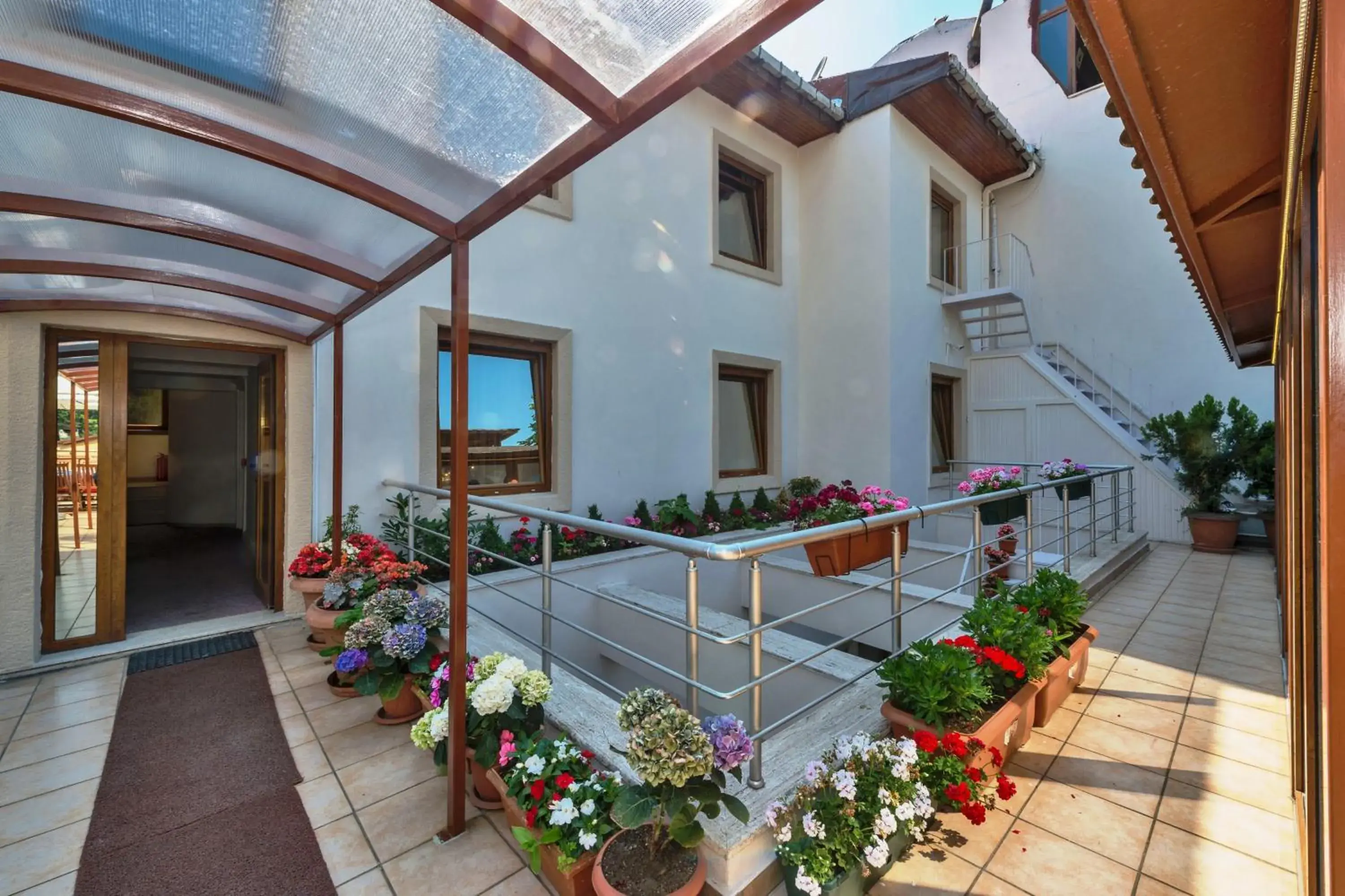 Property building in Zeynep Sultan Hotel Property building in Zeynep Sultan Hotel