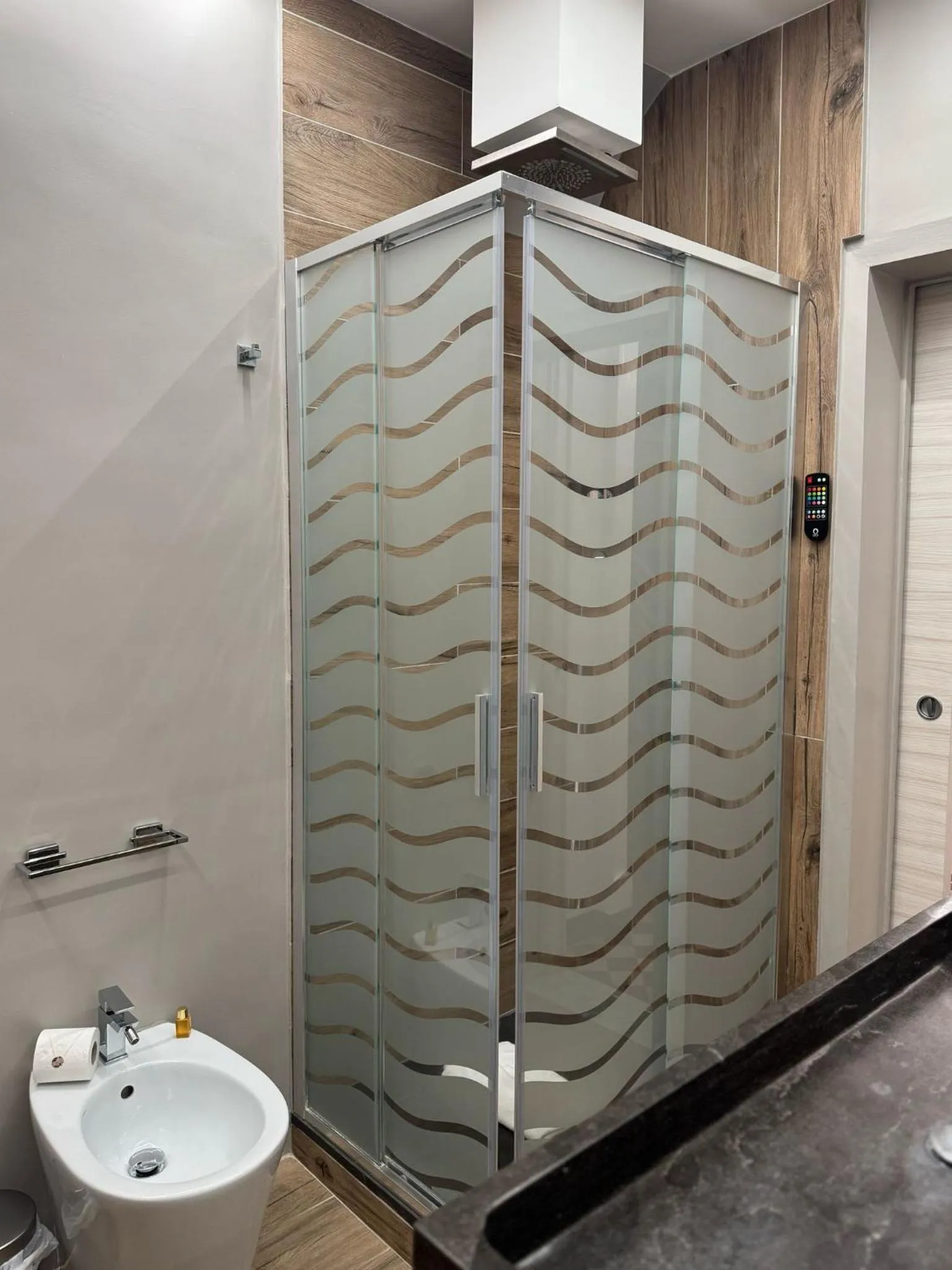 Shower in B&B i MORI