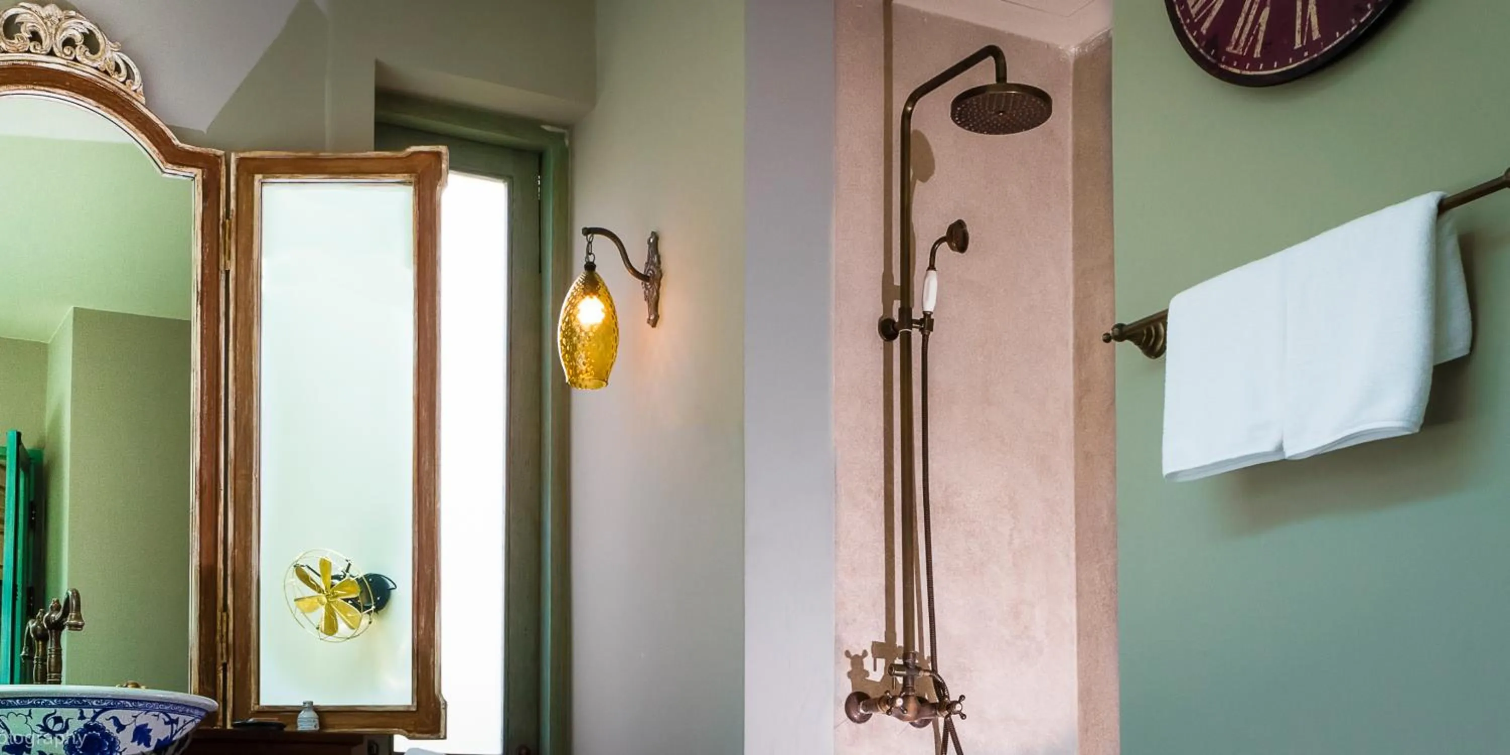 Shower in Reverie Siam