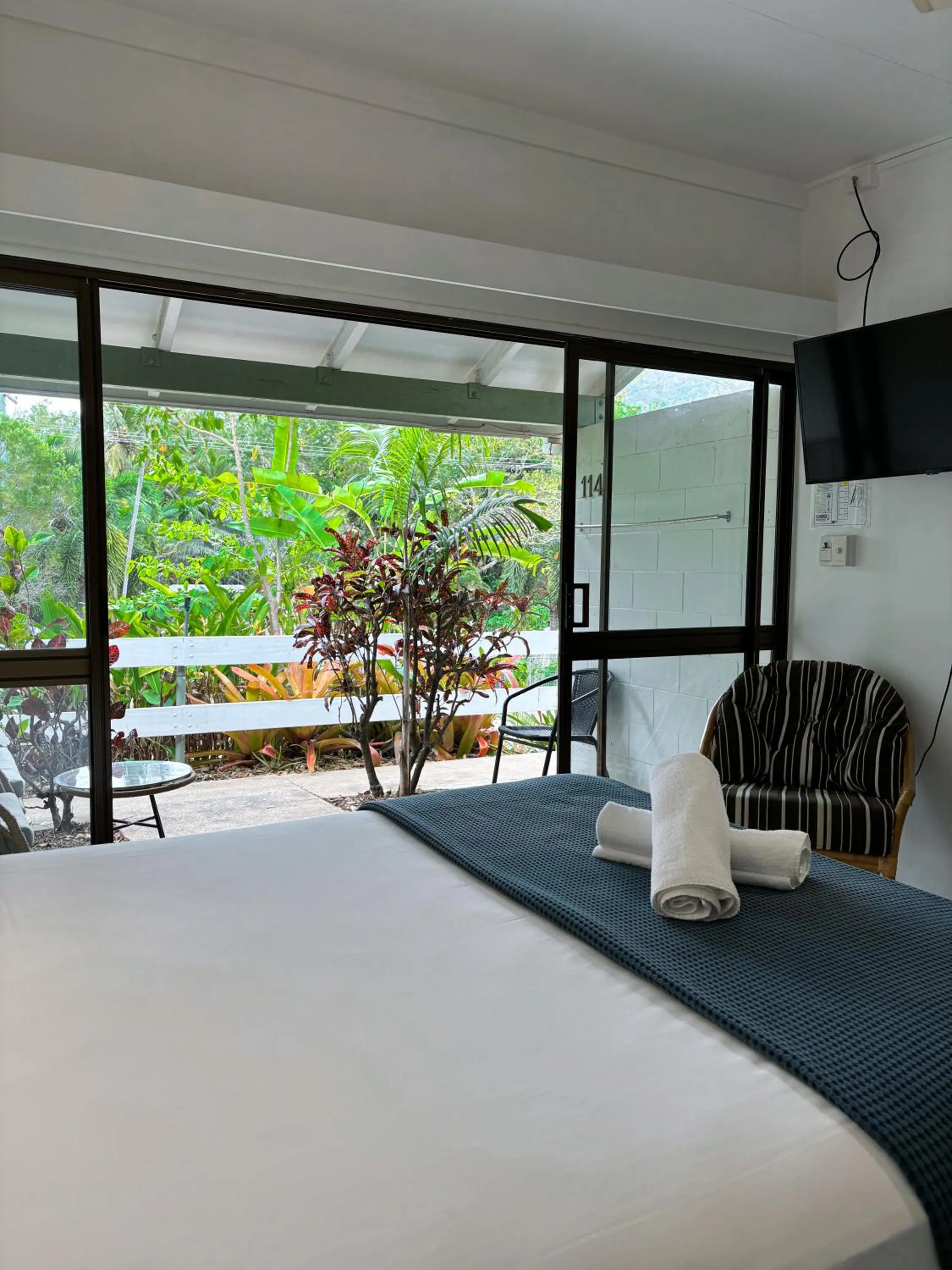 Bed in Amaroo On Mandalay, Magnetic Island