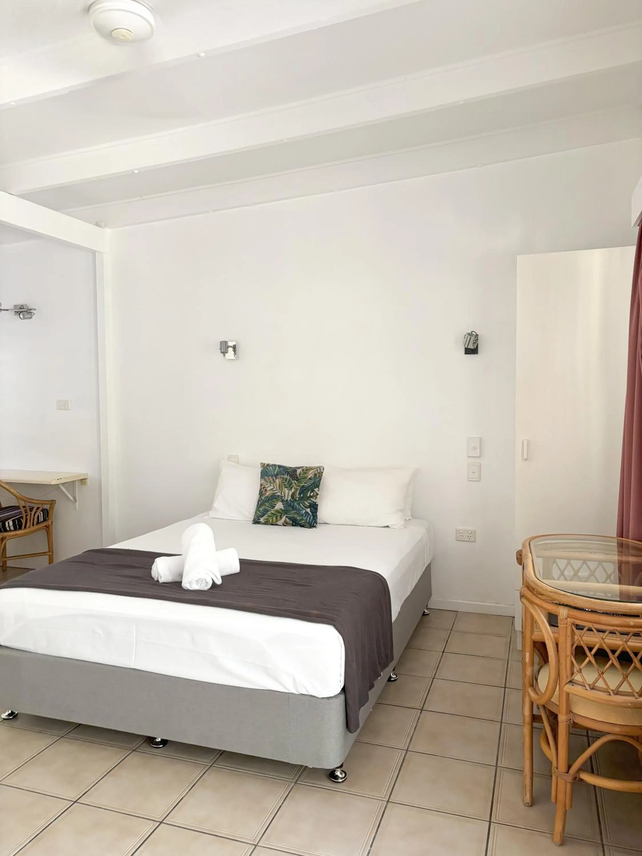 Bed in Amaroo On Mandalay, Magnetic Island