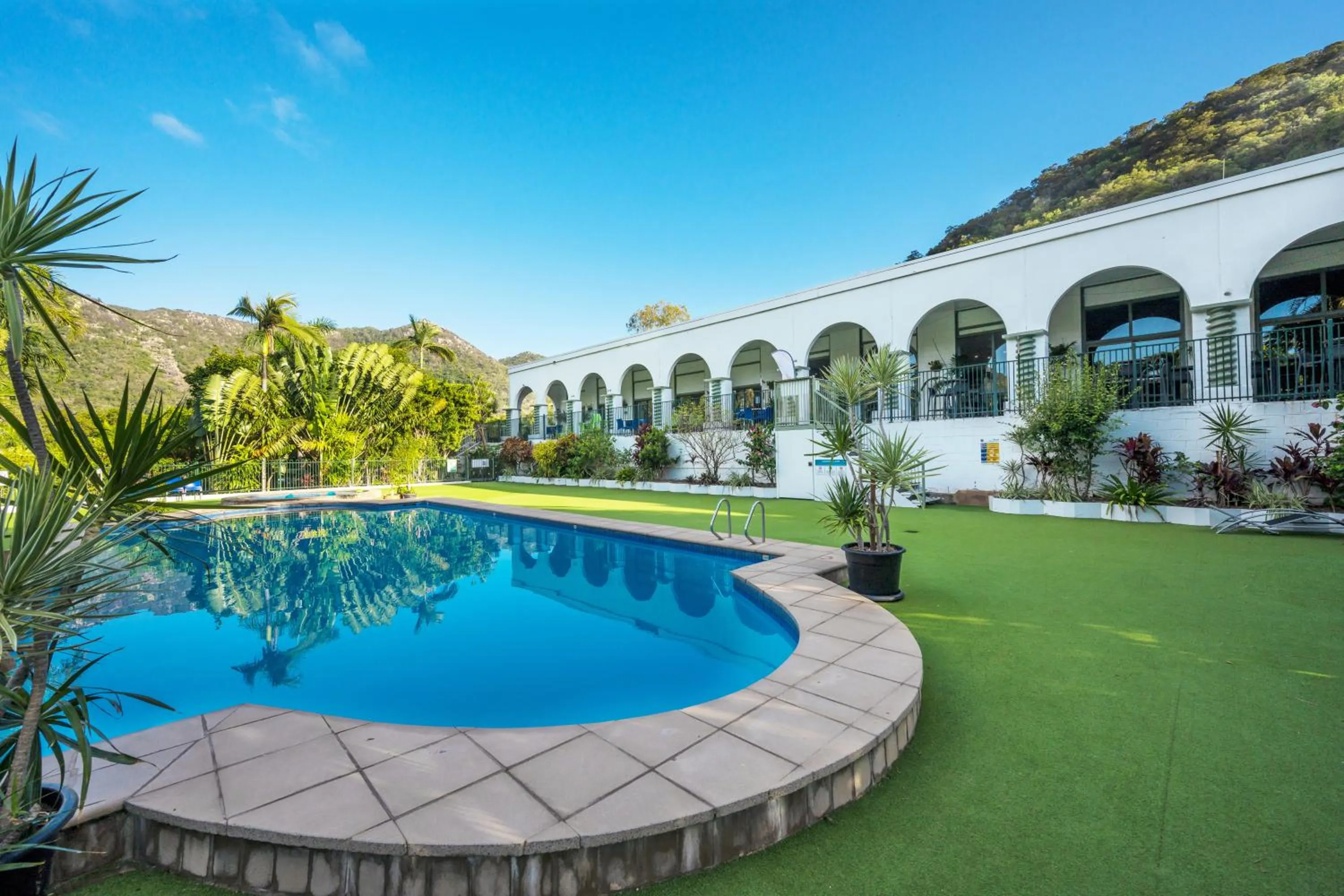 Swimming pool in Amaroo On Mandalay, Magnetic Island