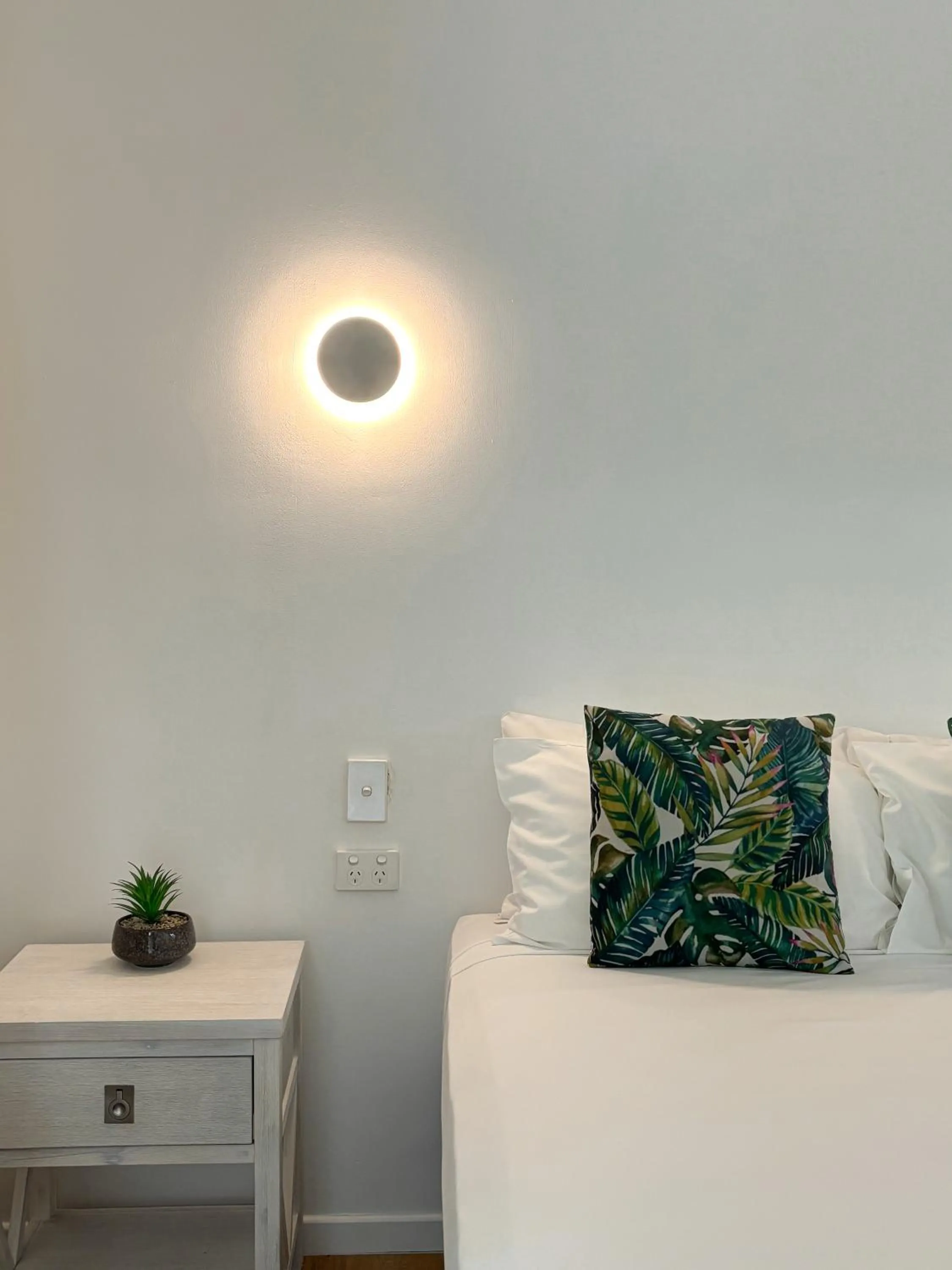 Bed in Amaroo On Mandalay, Magnetic Island